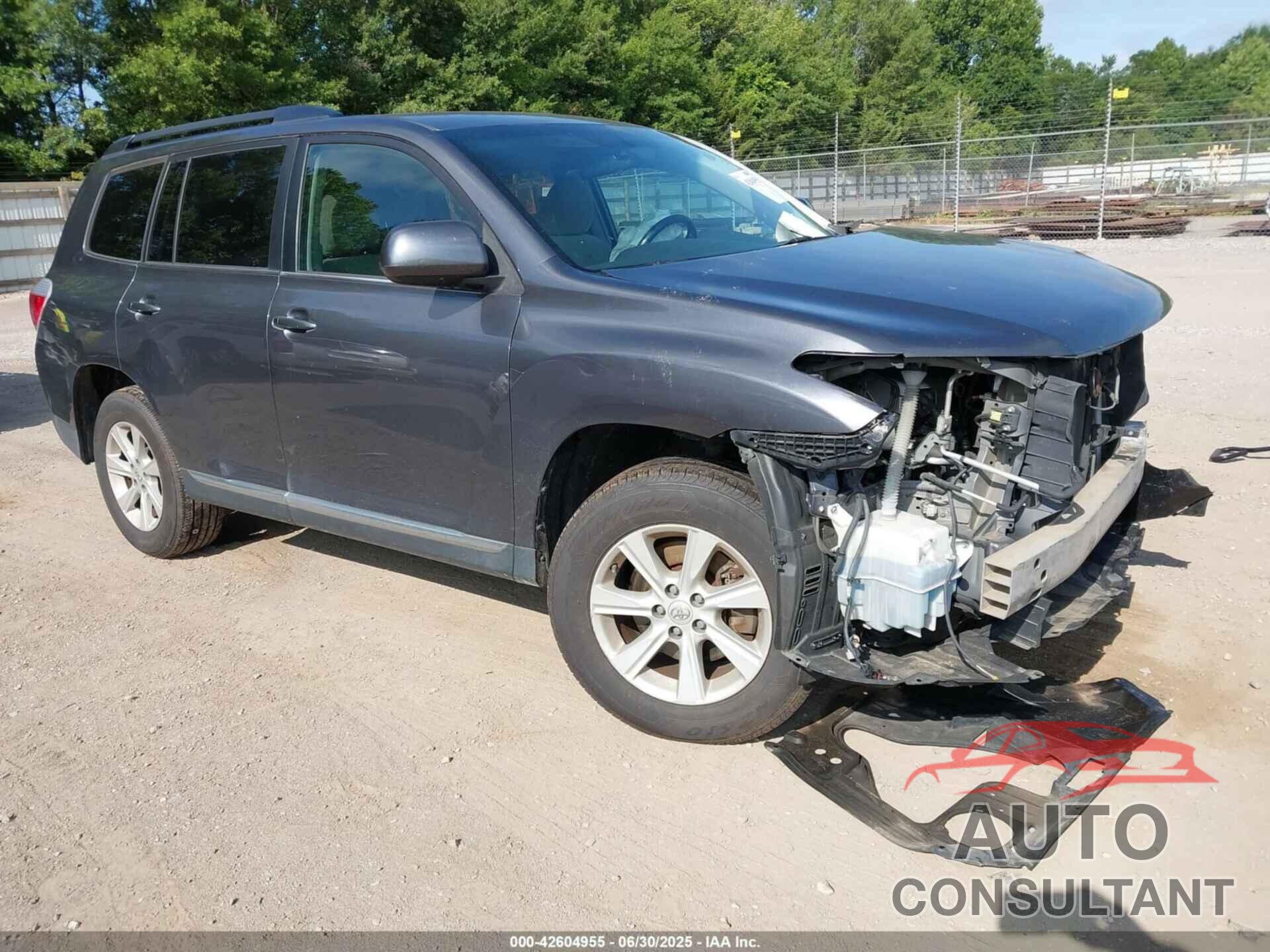 TOYOTA HIGHLANDER 2013 - 5TDBK3EH9DS272200