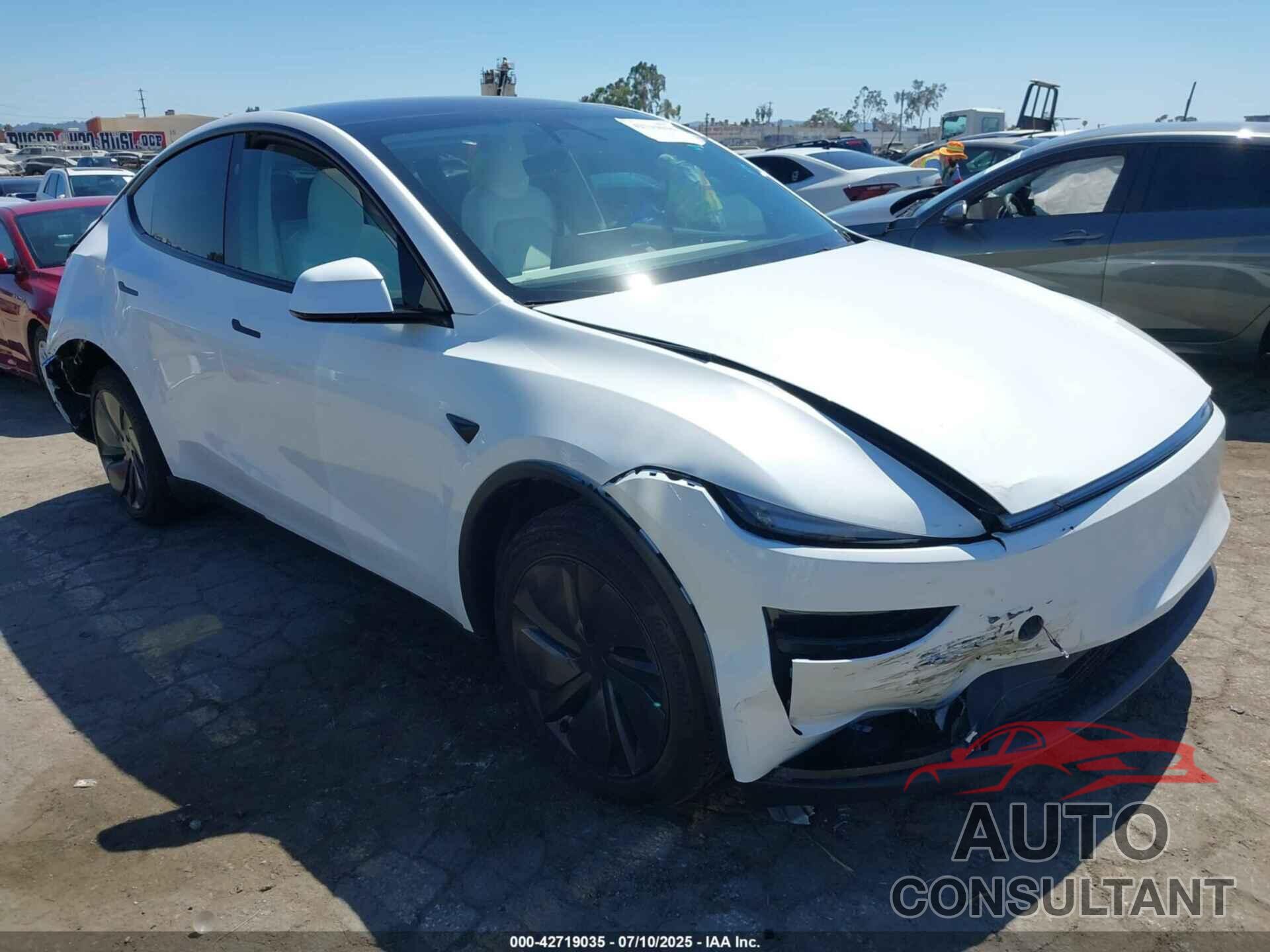 TESLA MODEL Y 2026 - 7SAYGDEE1TF367122