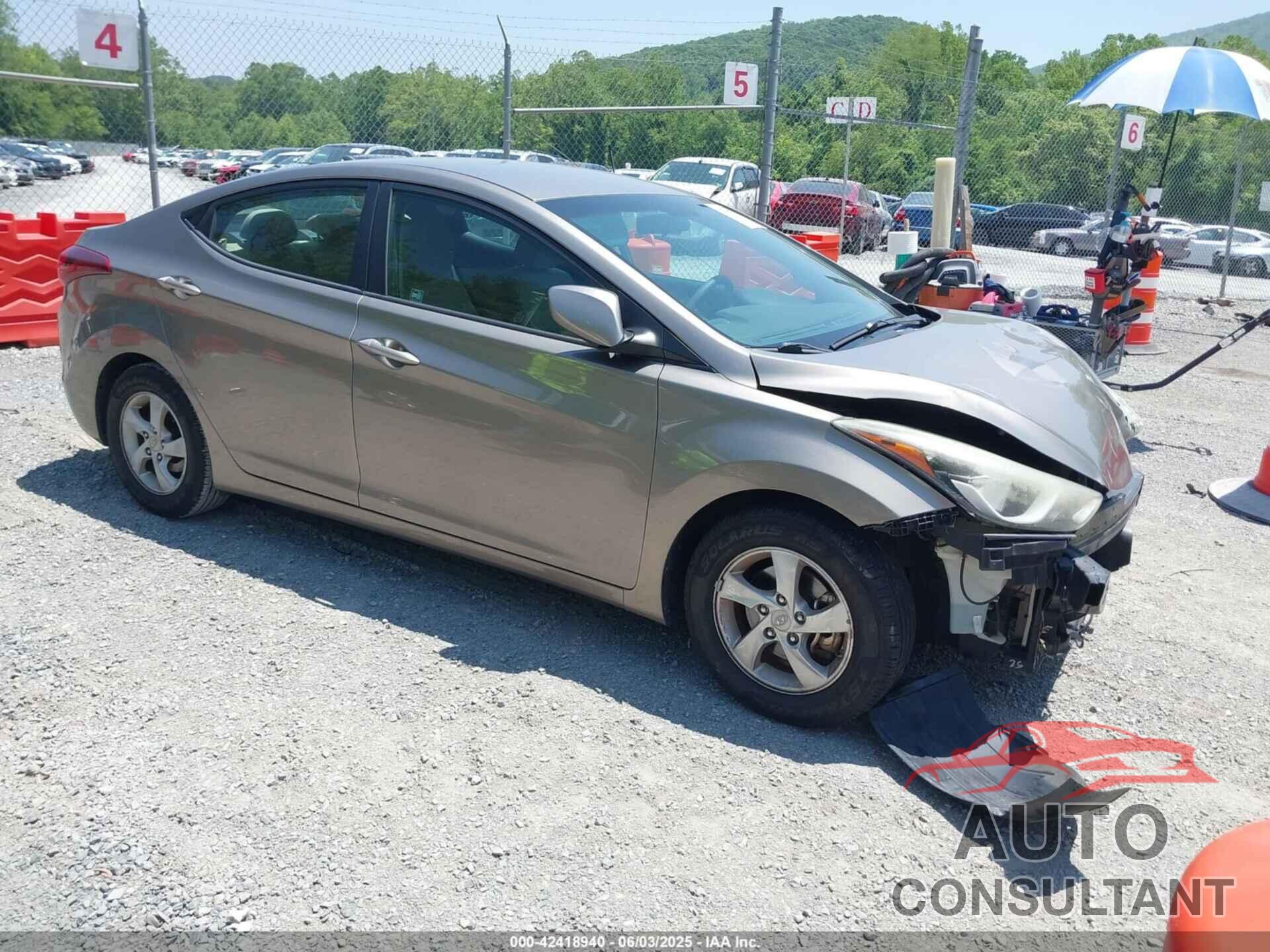 HYUNDAI ELANTRA 2015 - 5NPDH4AE4FH589481