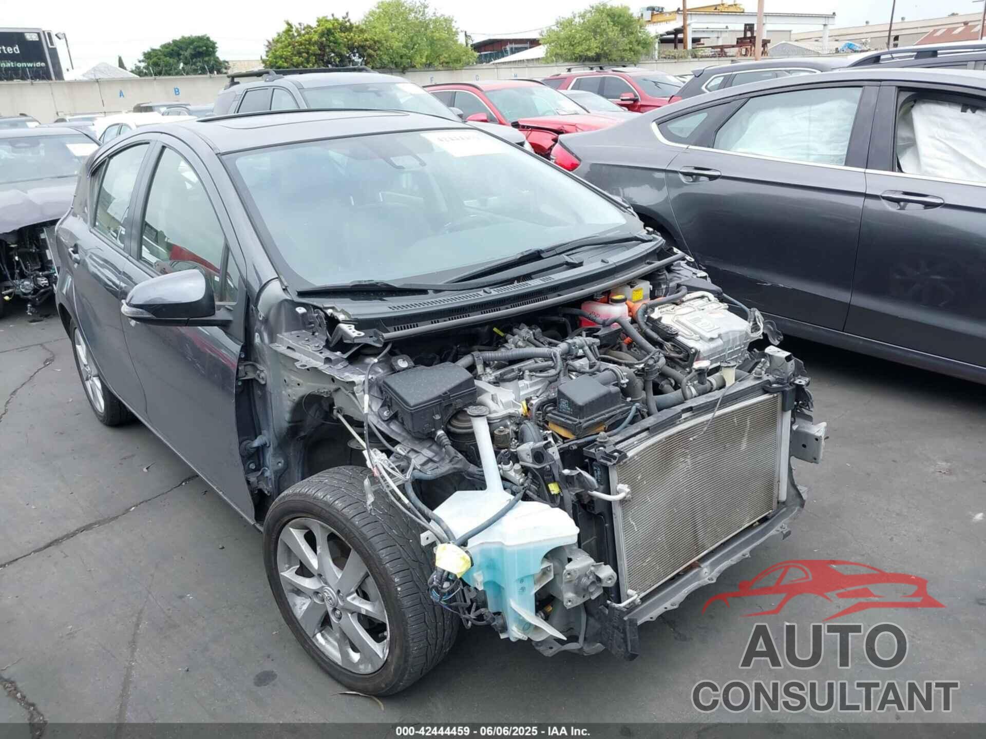 TOYOTA PRIUS C 2016 - JTDKDTB38G1130649