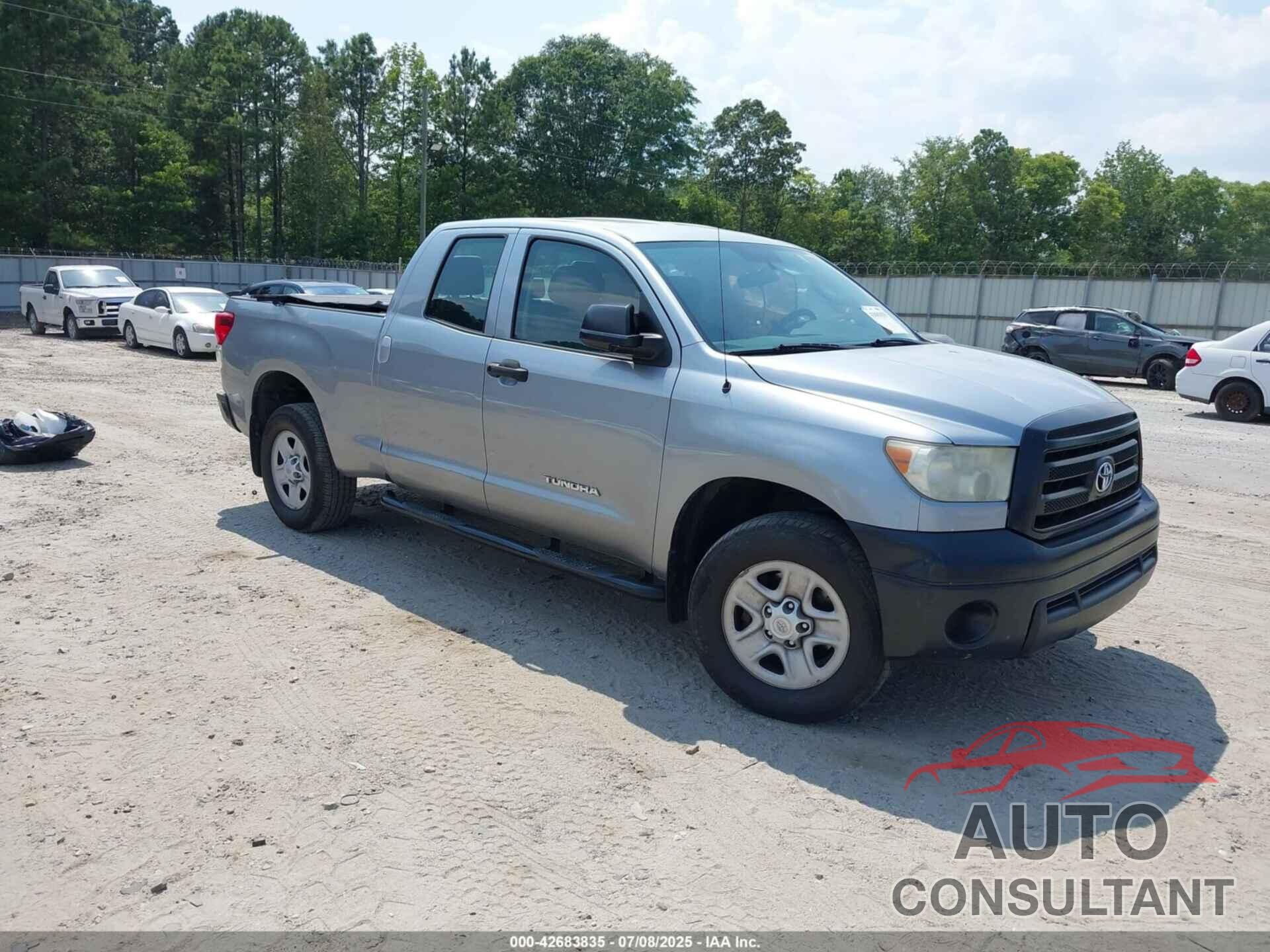 TOYOTA TUNDRA 2011 - 5TFUM5F1XBX024206