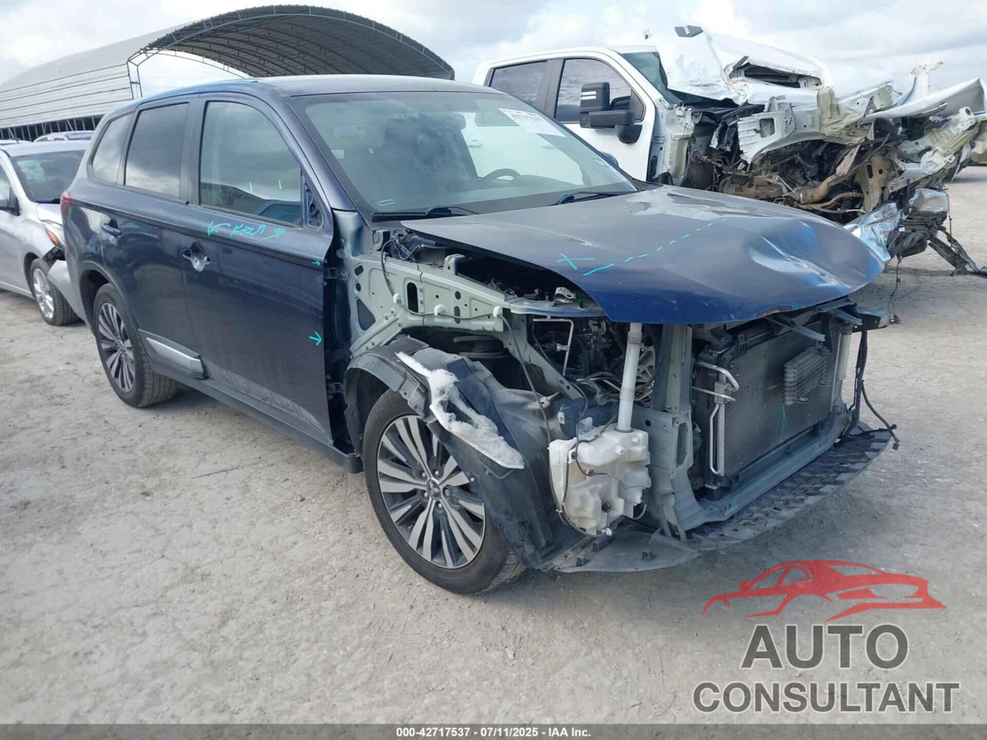 MITSUBISHI OUTLANDER 2019 - JA4AD3A30KZ007509