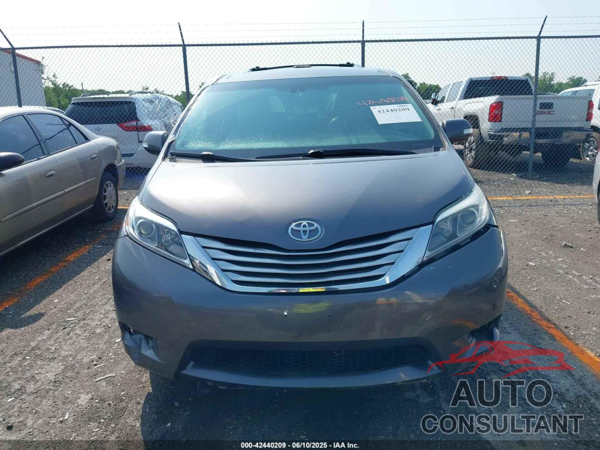 TOYOTA SIENNA 2017 - 5TDDZ3DC9HS183372