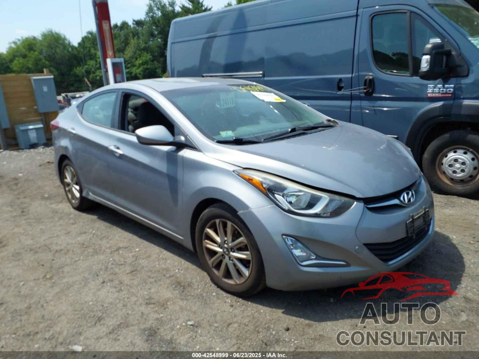 HYUNDAI ELANTRA 2016 - KMHDH4AEXGU518322