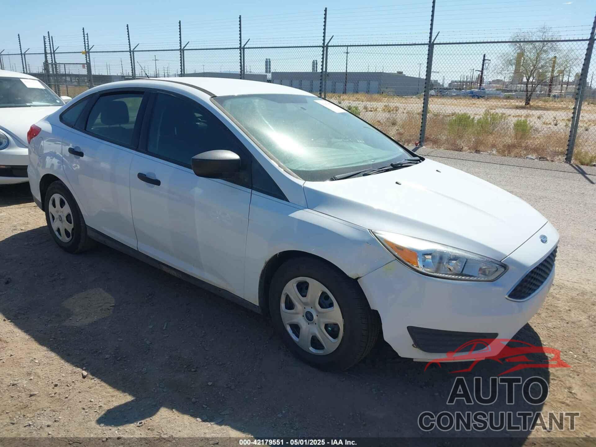 FORD FOCUS 2018 - 1FADP3E21JL322855
