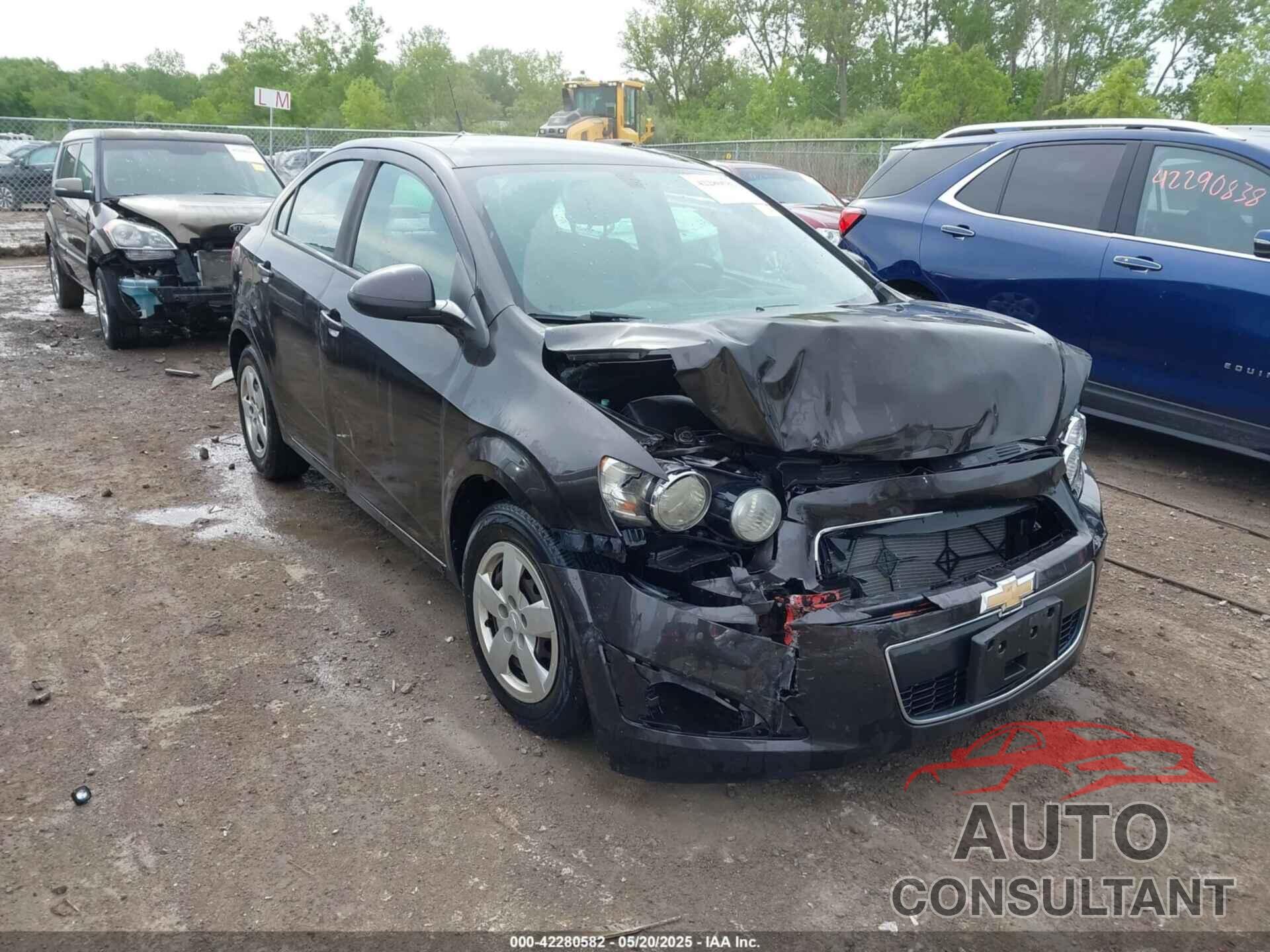 CHEVROLET SONIC 2014 - 1G1JA5SH6E4223010