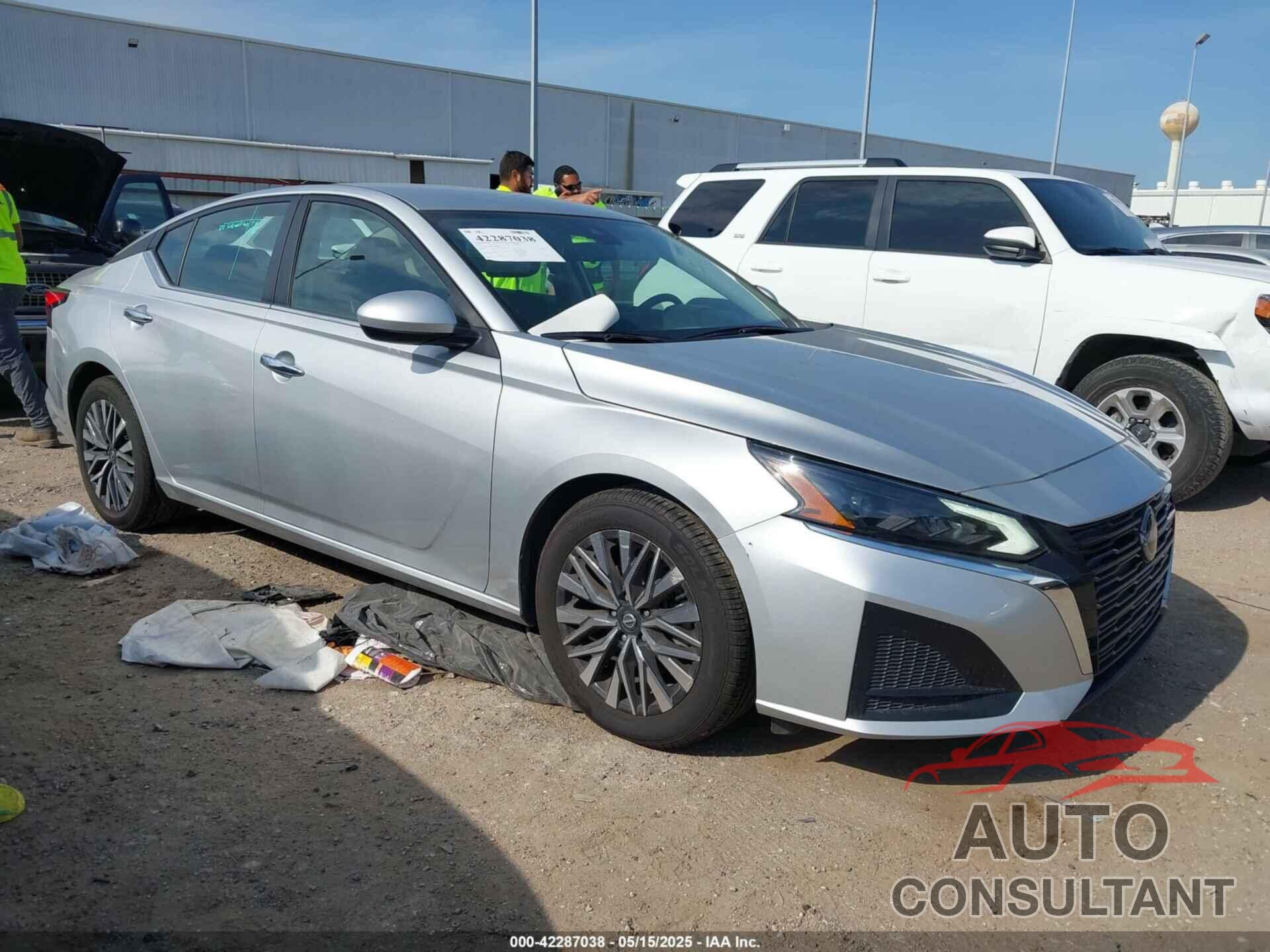 NISSAN ALTIMA 2023 - 1N4BL4DVXPN306834