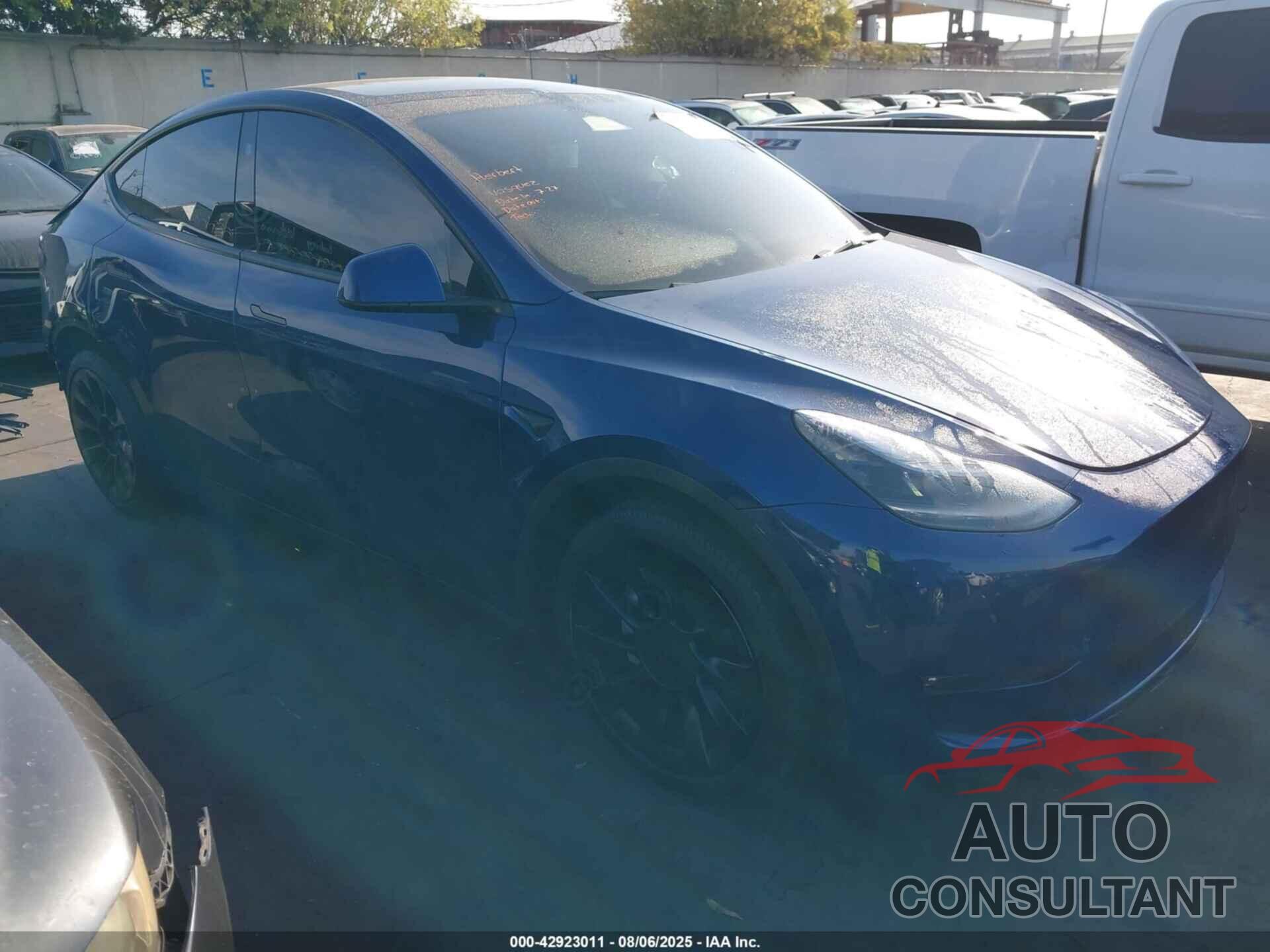 TESLA MODEL Y 2024 - 7SAYGAEEXRF009394