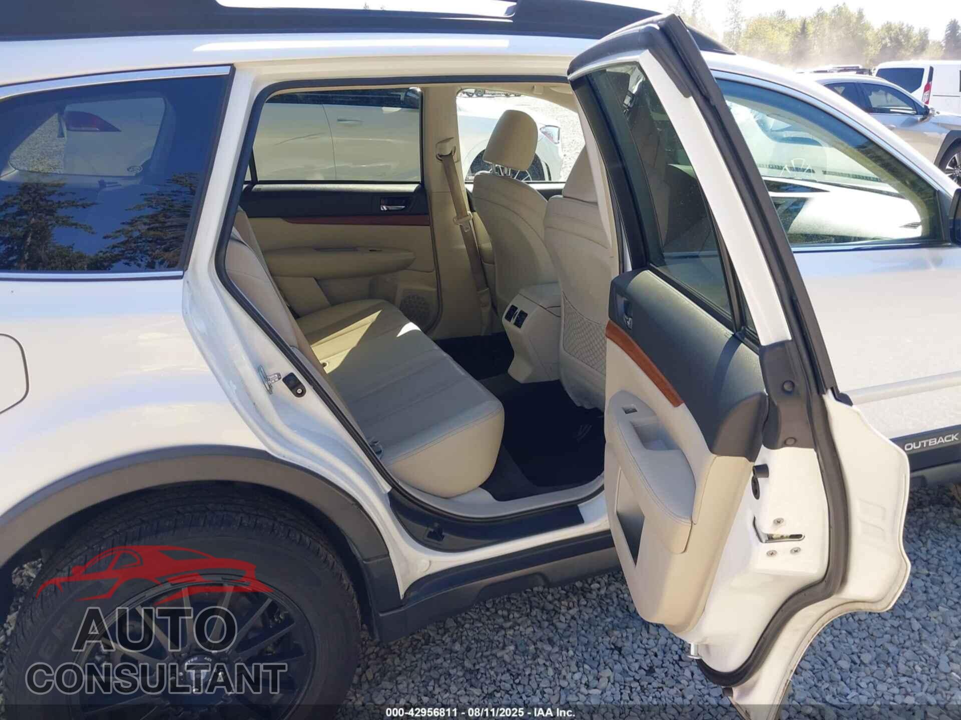 SUBARU OUTBACK 2014 - 4S4BRBLC2E3317702