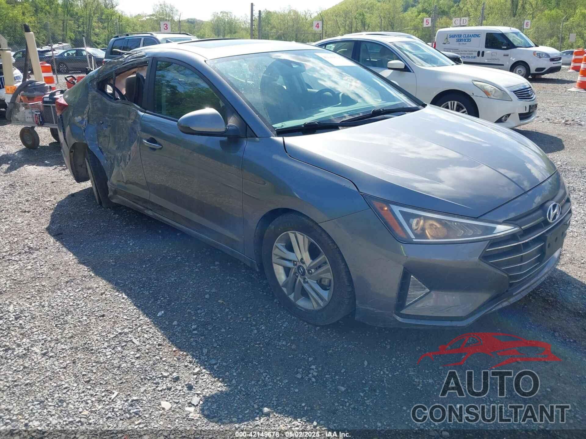 HYUNDAI ELANTRA 2019 - KMHD84LF1KU818927