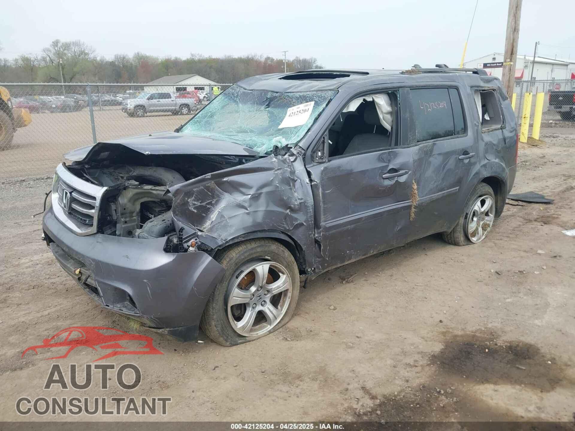 HONDA PILOT 2015 - 5FNYF4H68FB042332