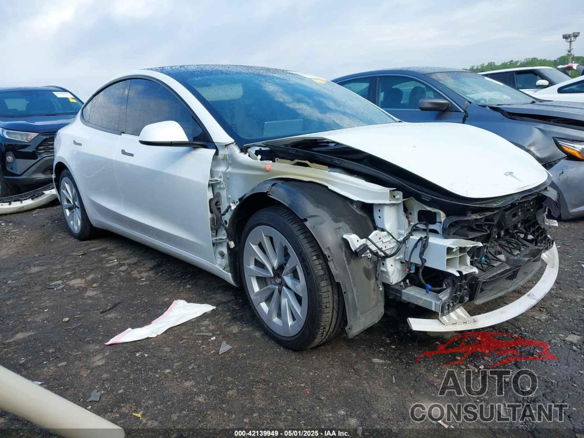 TESLA MODEL 3 2021 - 5YJ3E1EAXMF099245