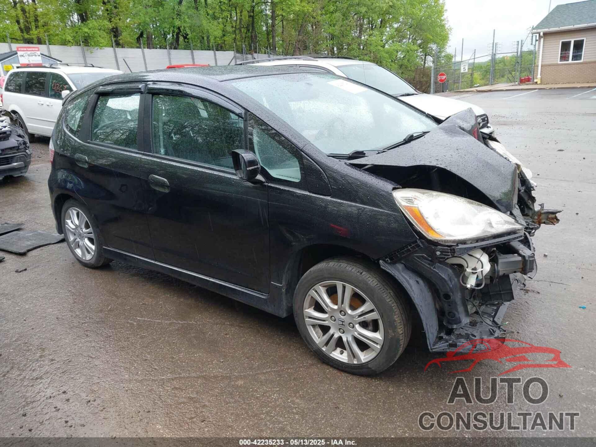 HONDA FIT 2010 - JHMGE8G42AC017453