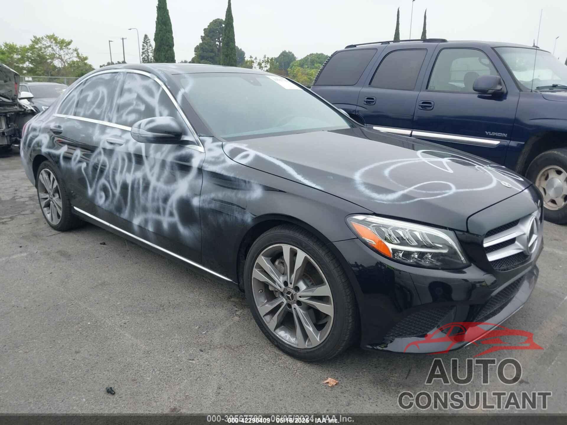 MERCEDES-BENZ C 300 2019 - 55SWF8DB5KU317620