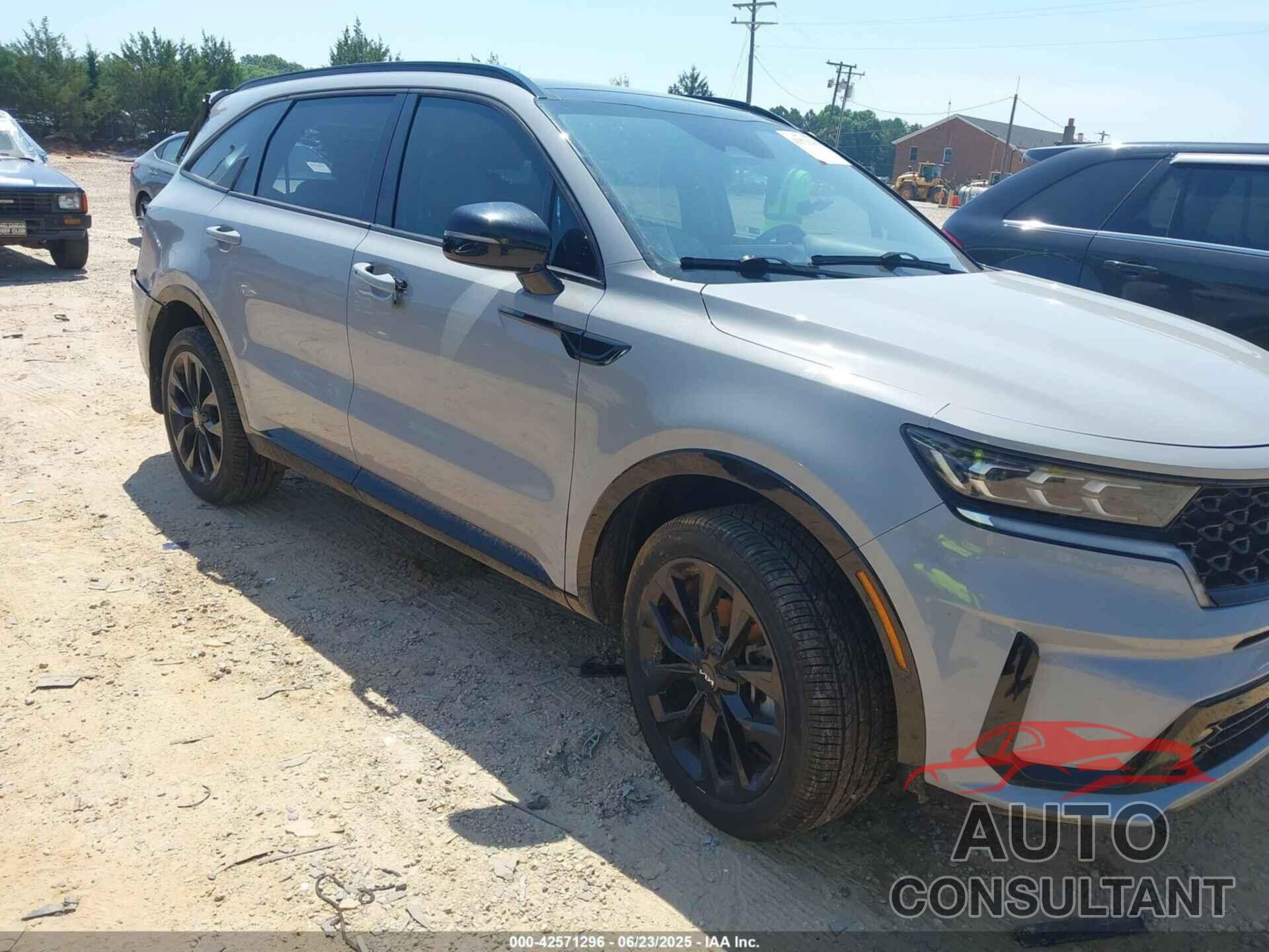 KIA SORENTO 2022 - 5XYRKDLF7NG097255