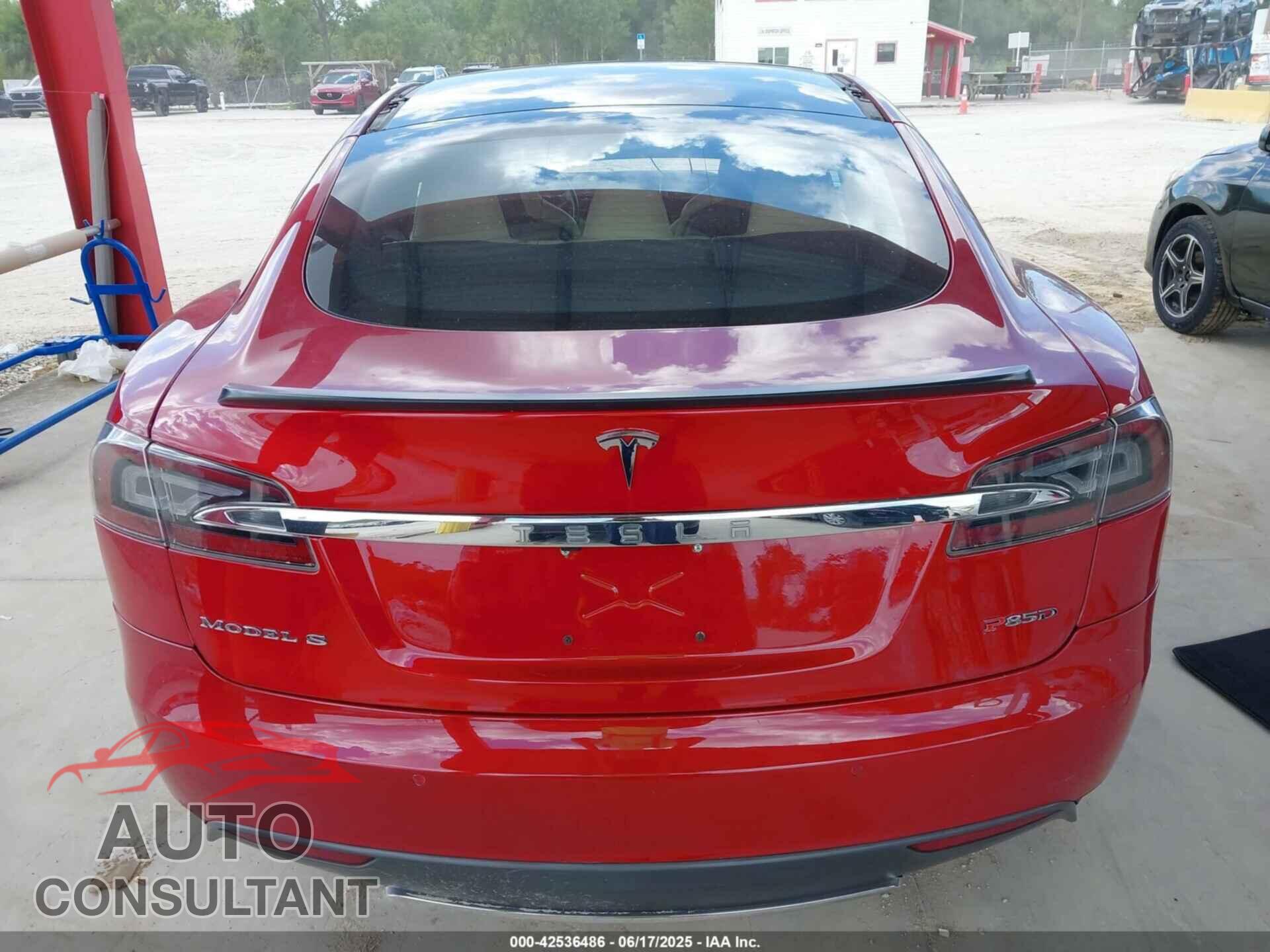 TESLA MODEL S 2015 - 5YJSA1H20FF093565