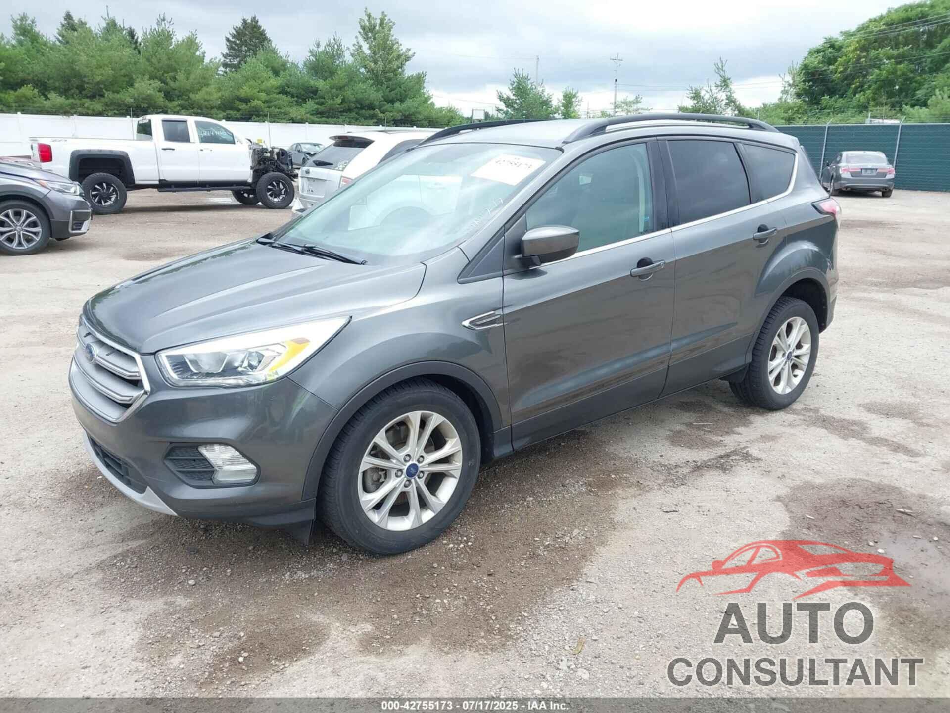FORD ESCAPE 2017 - 1FMCU9G99HUC77546