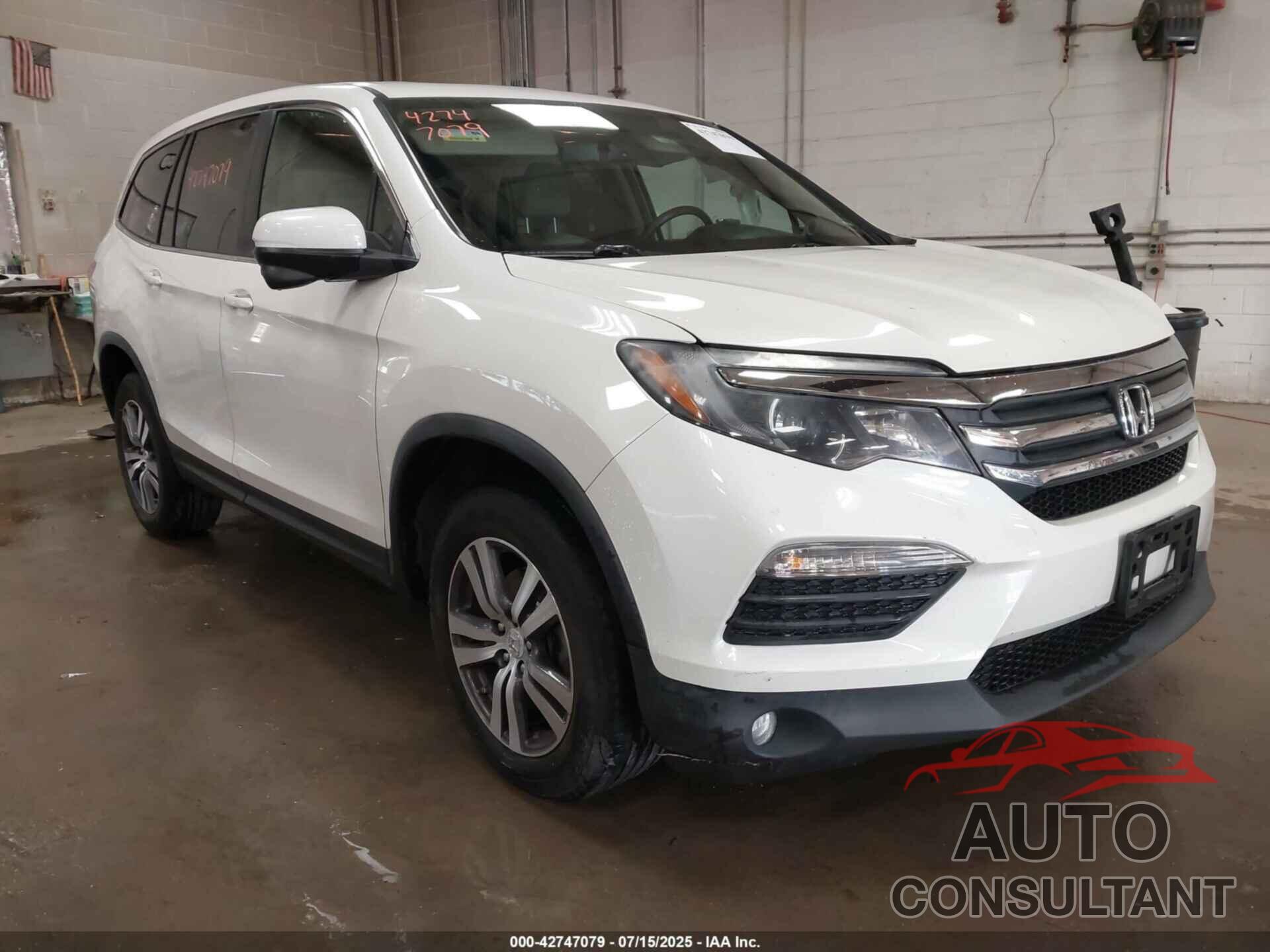 HONDA PILOT 2017 - 5FNYF6H78HB091361
