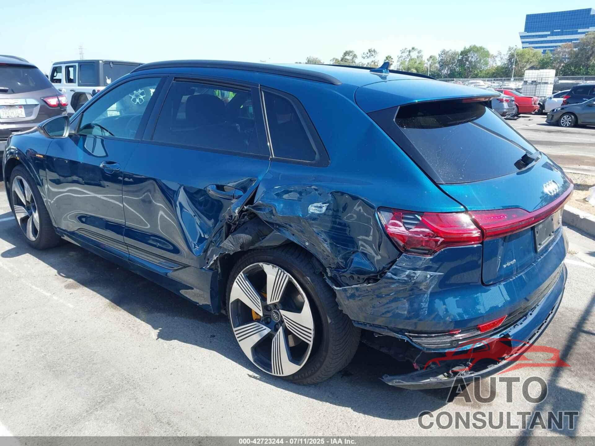 AUDI E-TRON 2022 - WA1LAAGE1NB008616