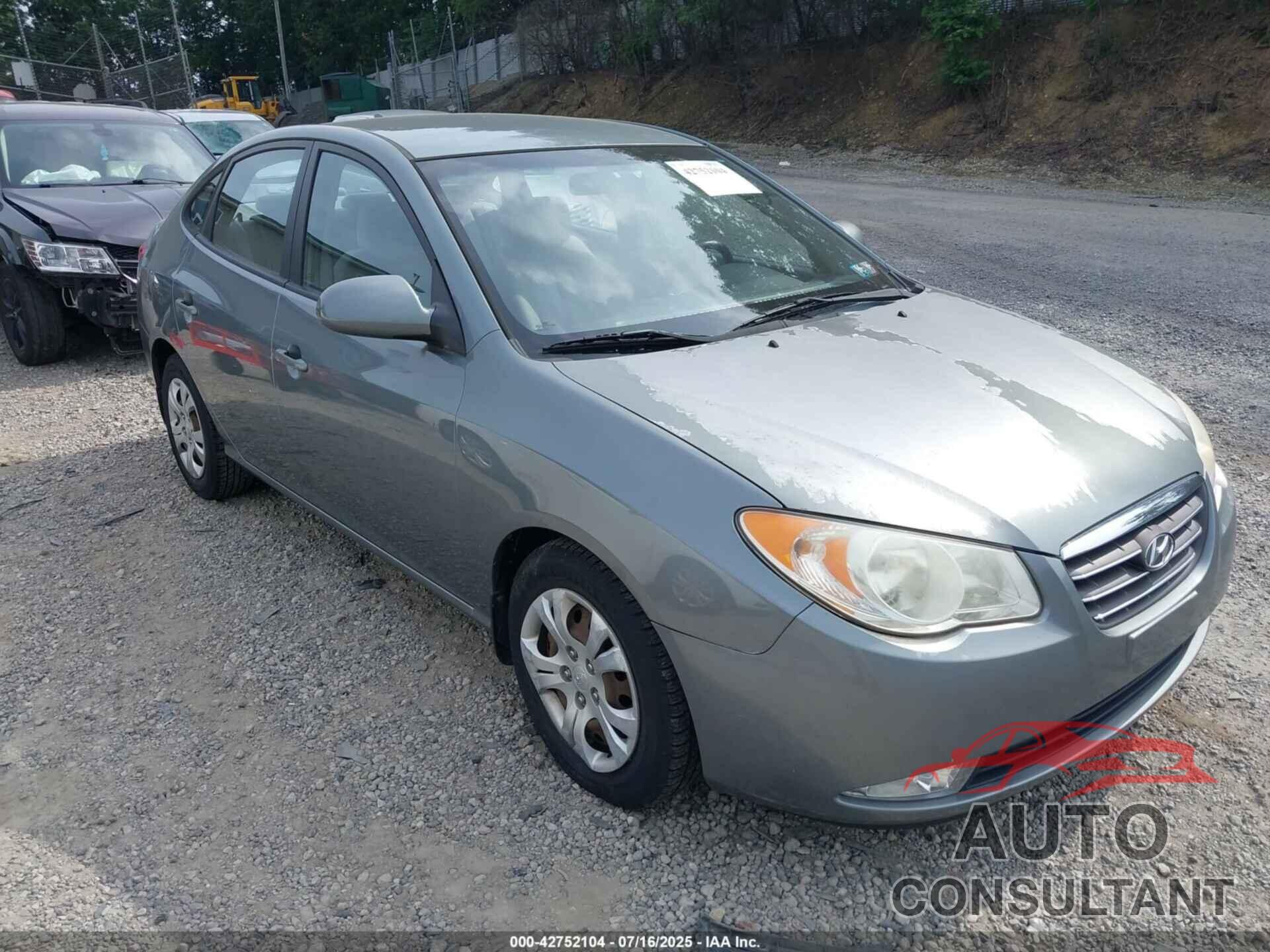 HYUNDAI ELANTRA 2009 - KMHDU46D89U816642