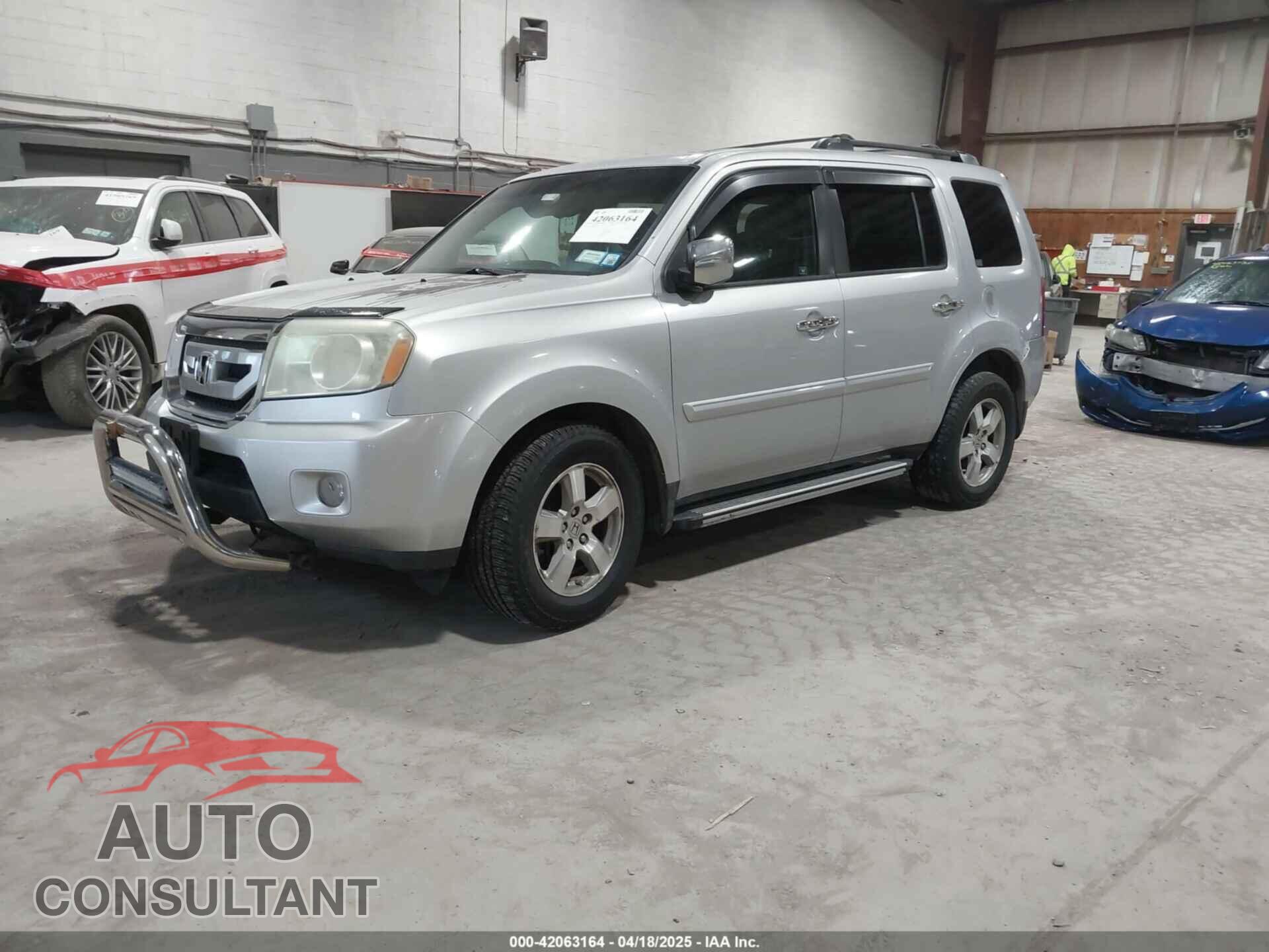 HONDA PILOT 2011 - 5FNYF4H65BB009721