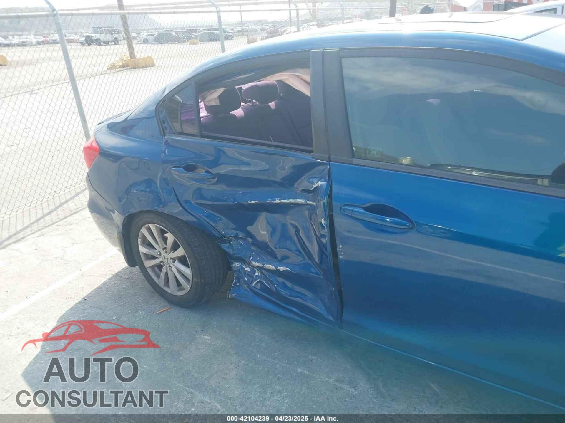 HONDA CIVIC 2012 - 2HGFB2F86CH551192