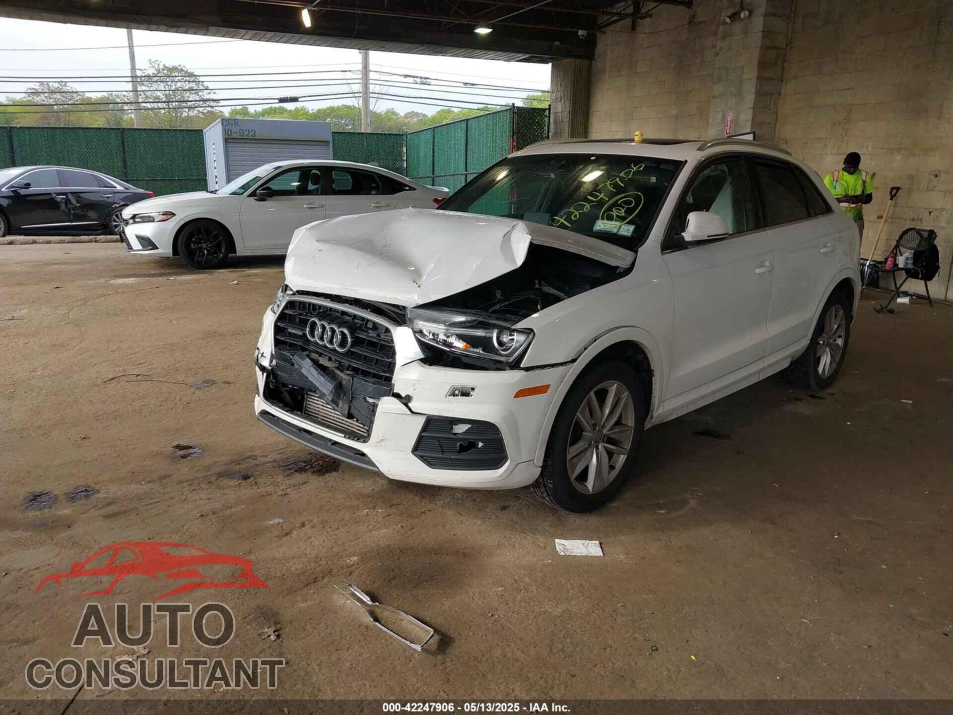 AUDI Q3 2016 - WA1EFCFS4GR014823