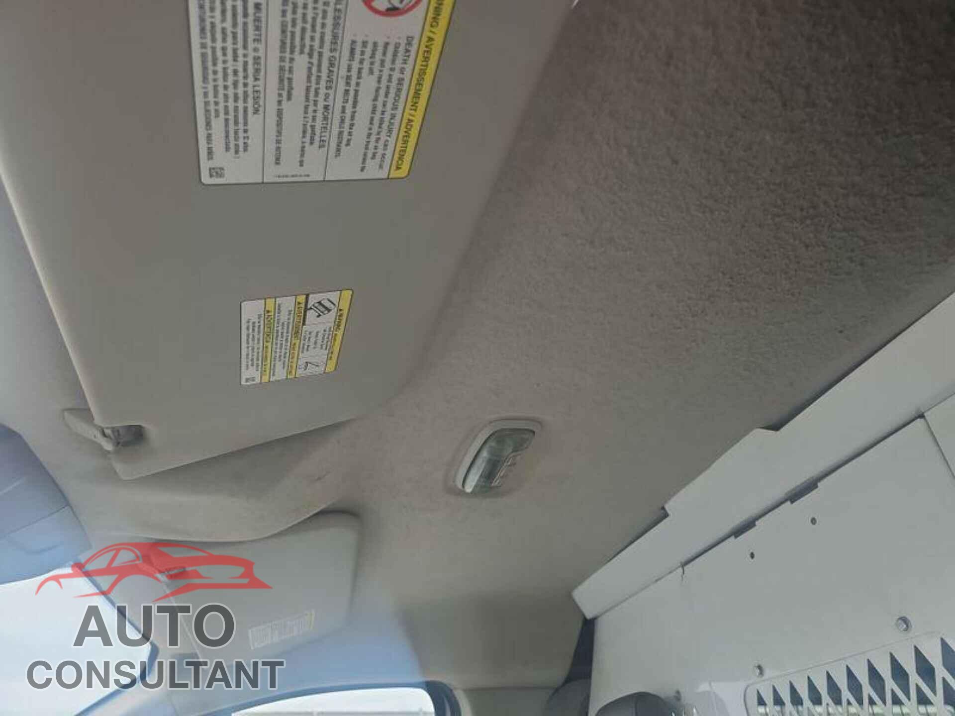 FORD TRANSIT 2017 - 1FTYE1YM5HKA76802