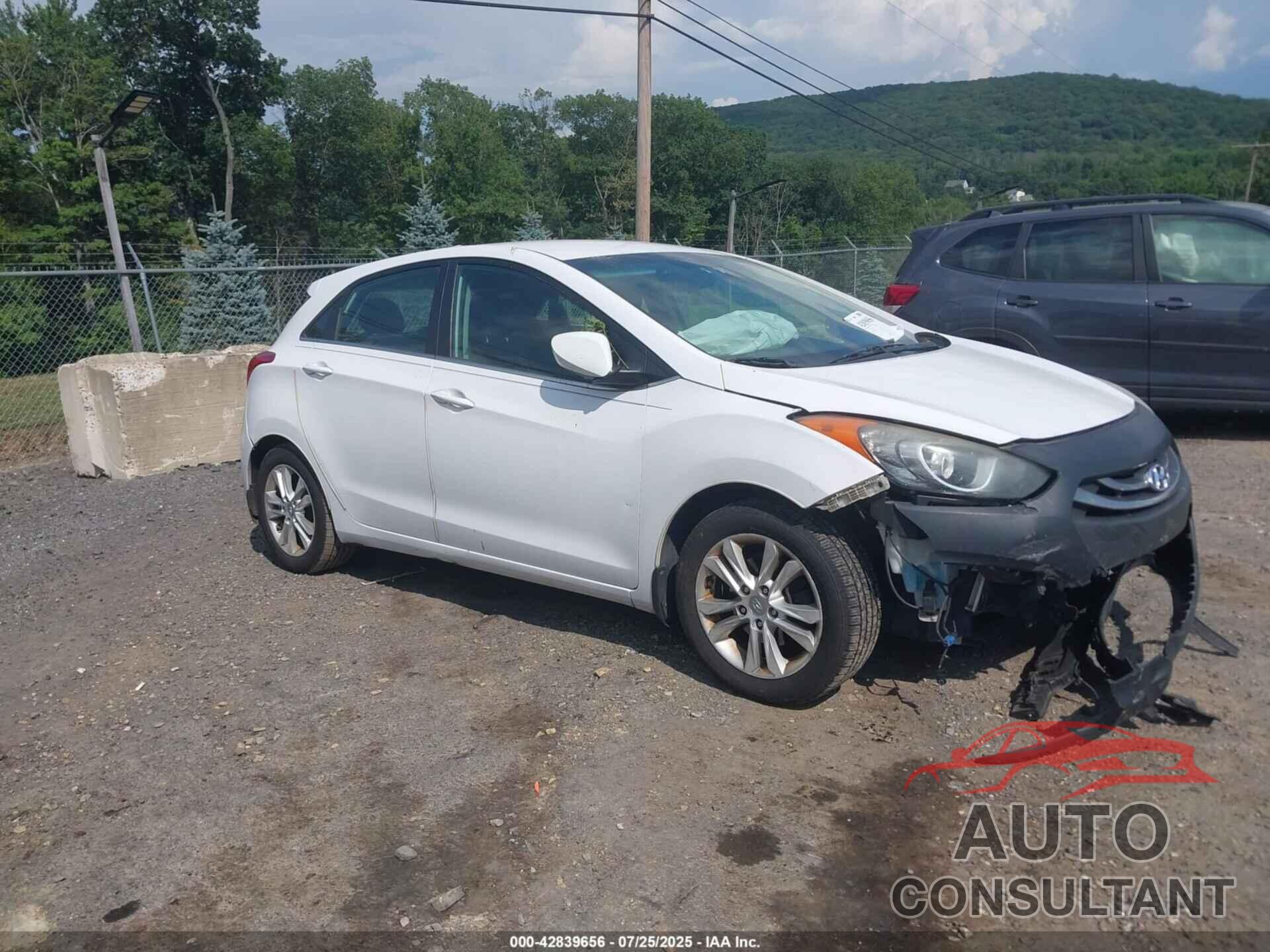 HYUNDAI ELANTRA GT 2013 - KMHD35LE0DU146941
