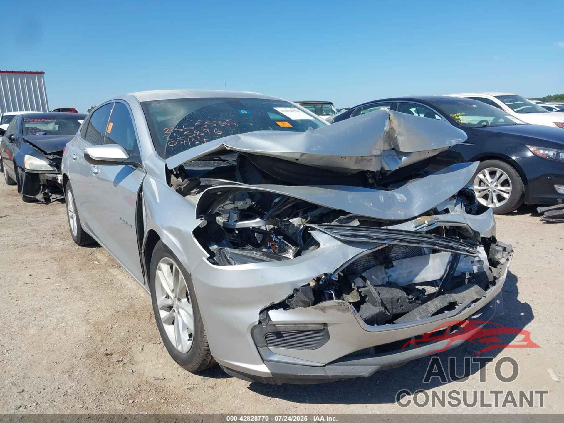 CHEVROLET MALIBU 2018 - 1G1ZD5ST5JF215896