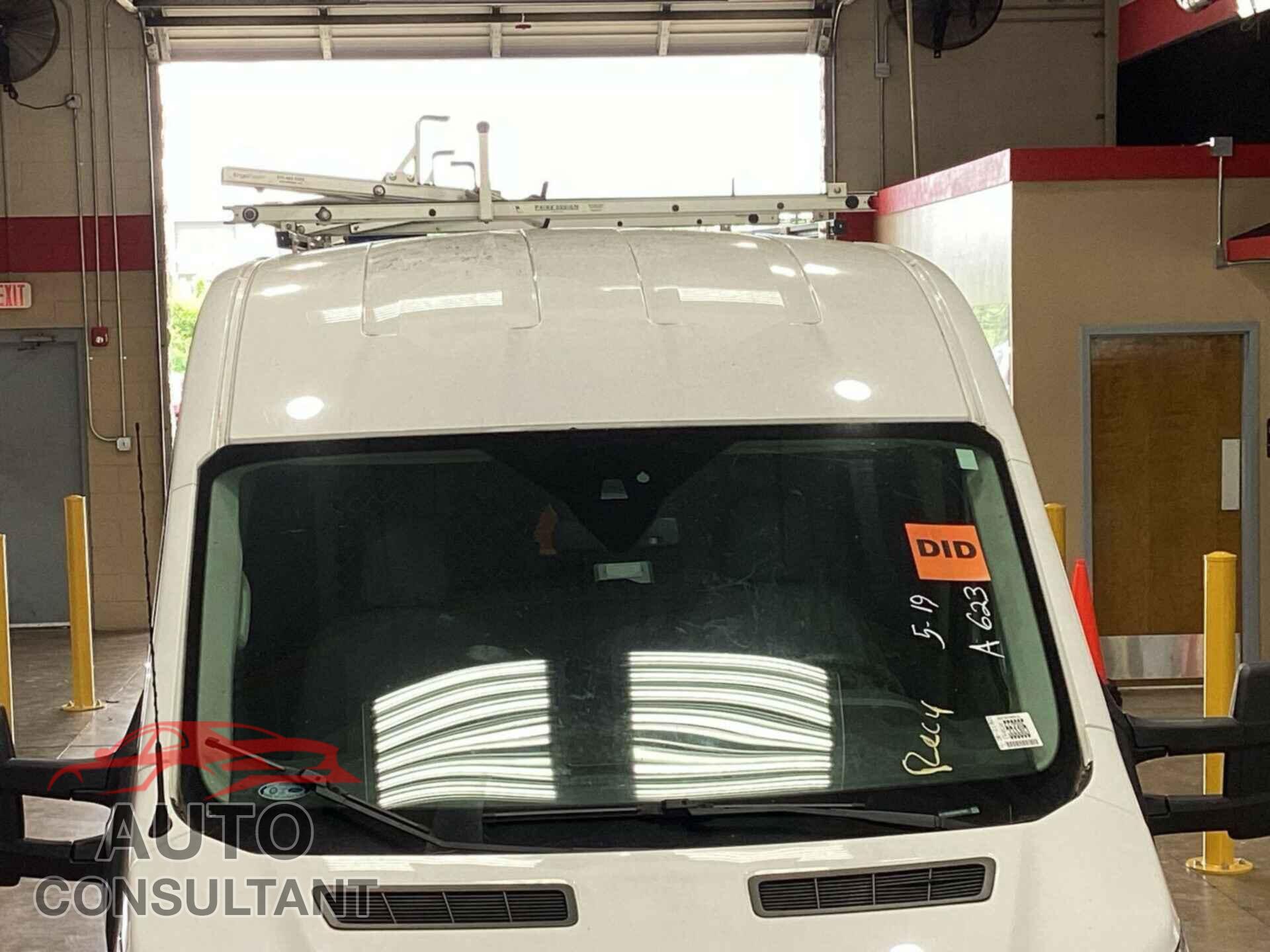 FORD TRANSIT 2019 - 1FTYR2CM3KKA70067