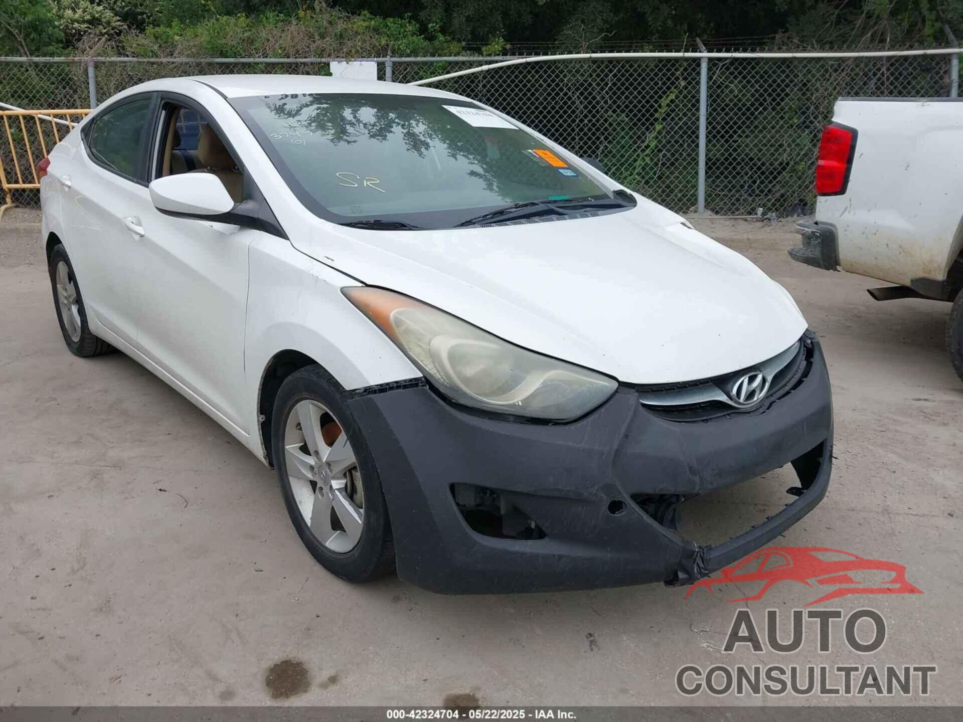 HYUNDAI ELANTRA 2013 - 5NPDH4AE3DH343521
