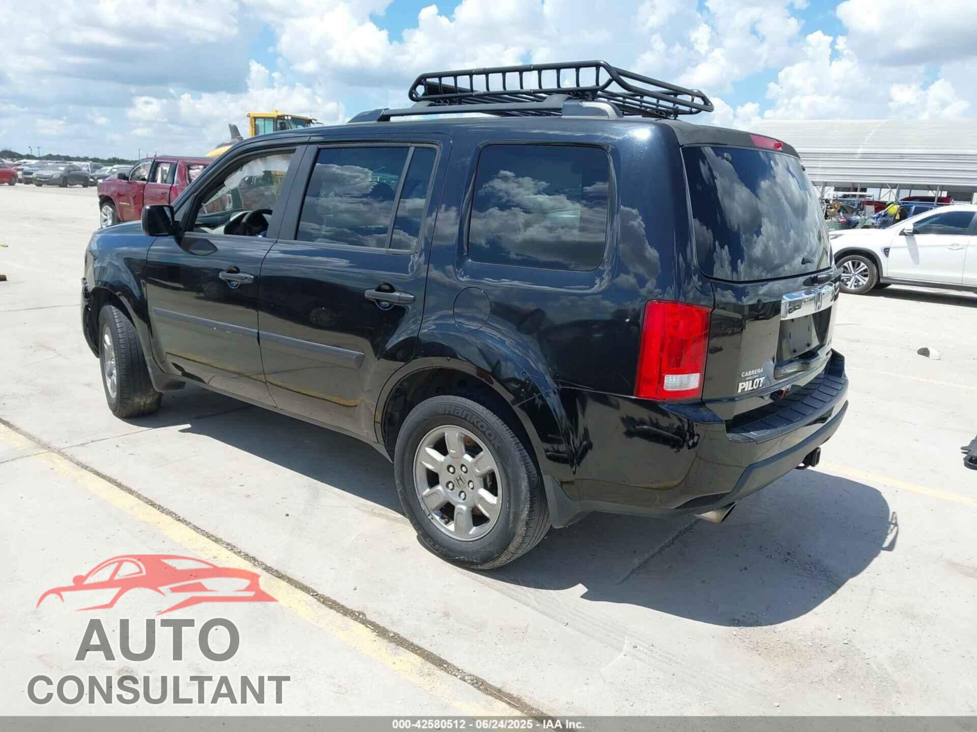 HONDA PILOT 2011 - 5FNYF3H29BB024200