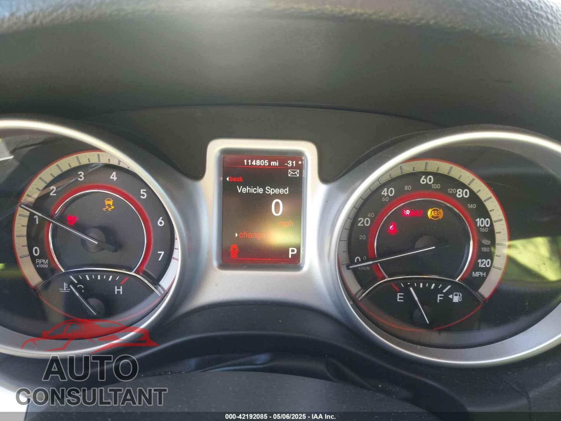 DODGE JOURNEY 2018 - 3C4PDCBB4JT449057