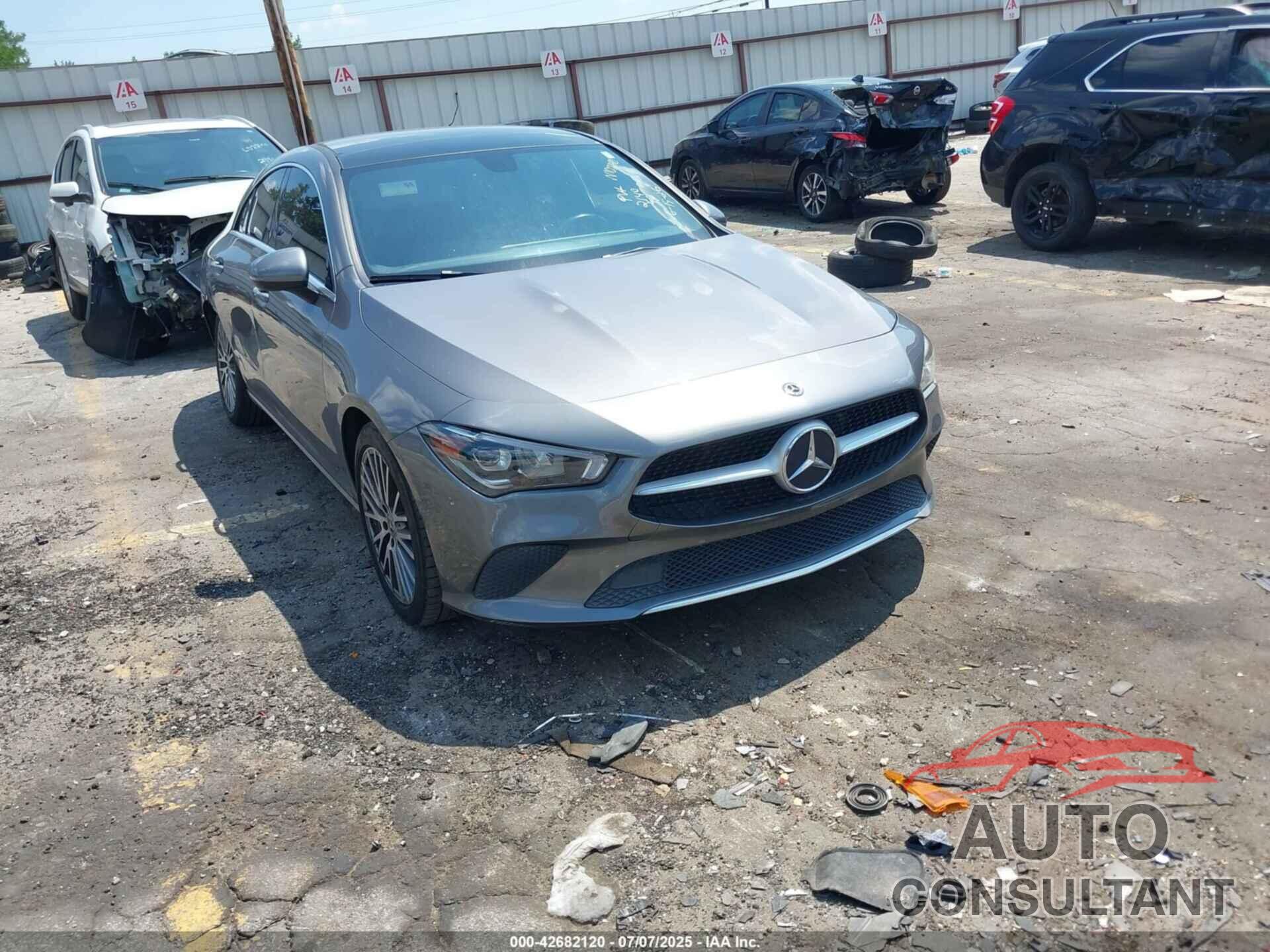 MERCEDES-BENZ CLA 250 2020 - W1K5J4HB2LN102140