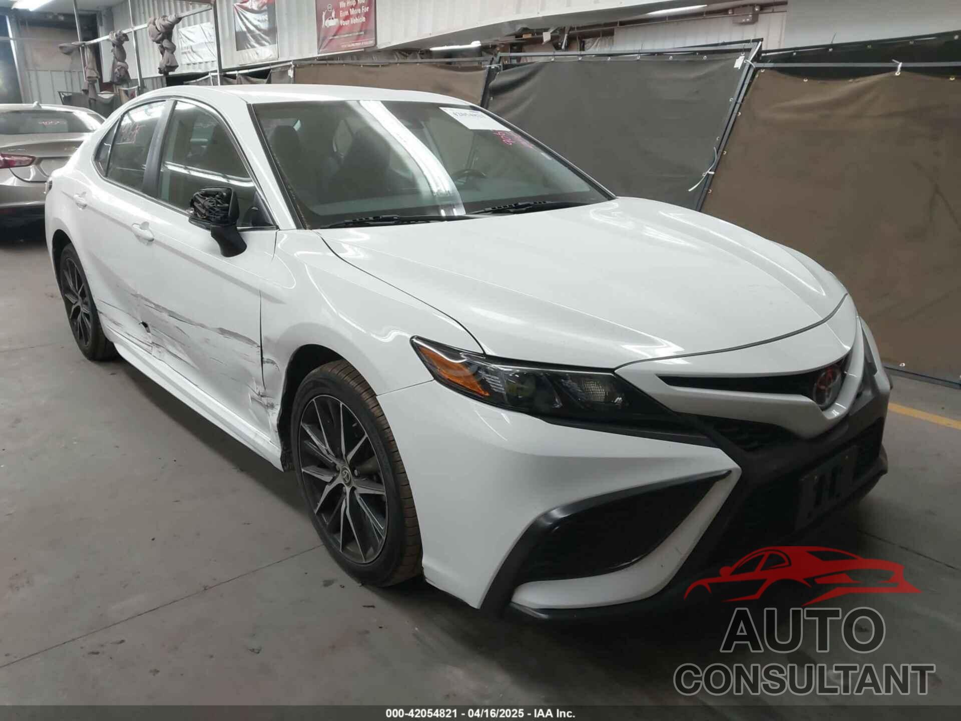TOYOTA CAMRY 2022 - 4T1G11AK8NU706498