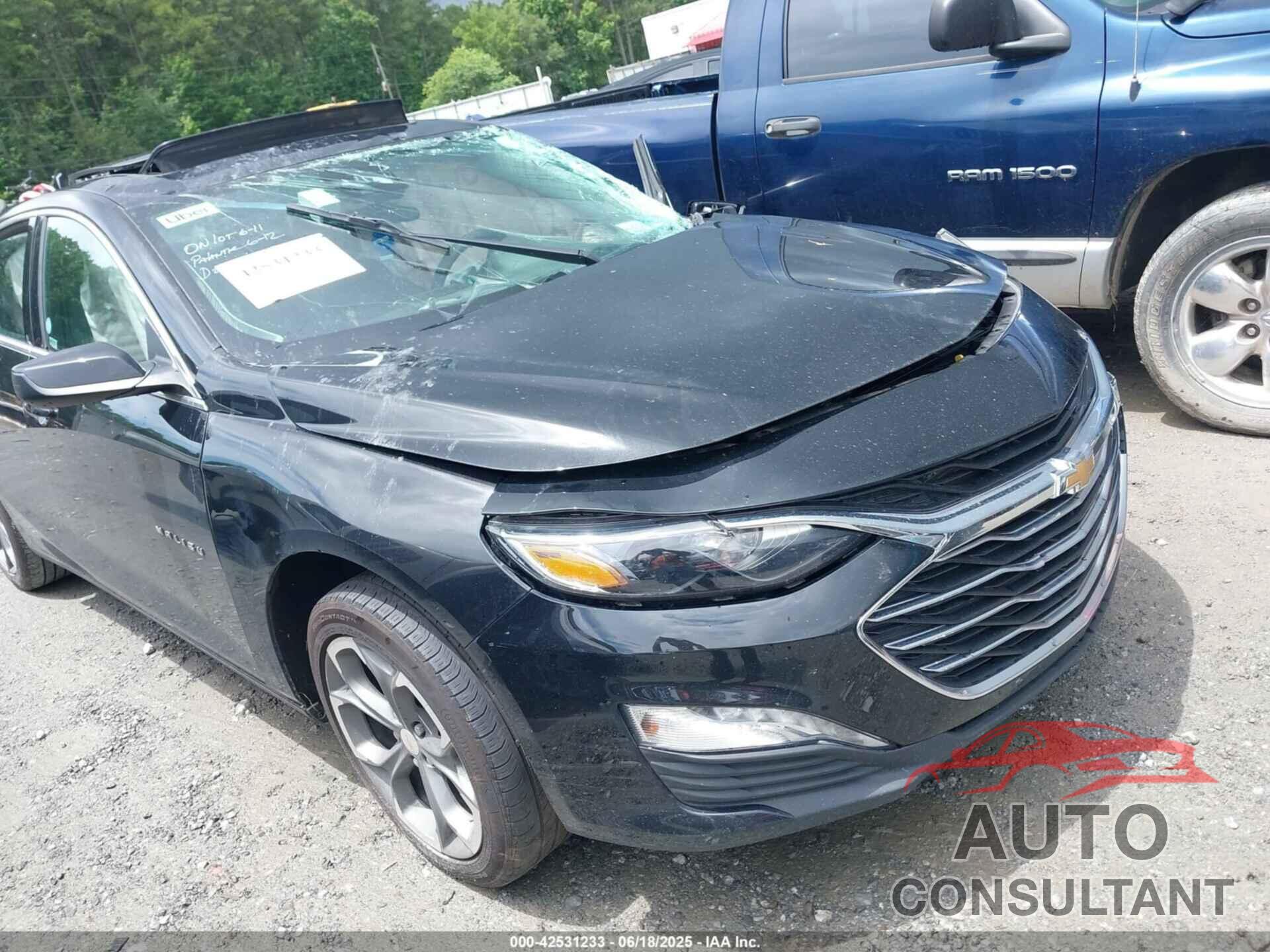 CHEVROLET MALIBU 2024 - 1G1ZD5ST5RF187920