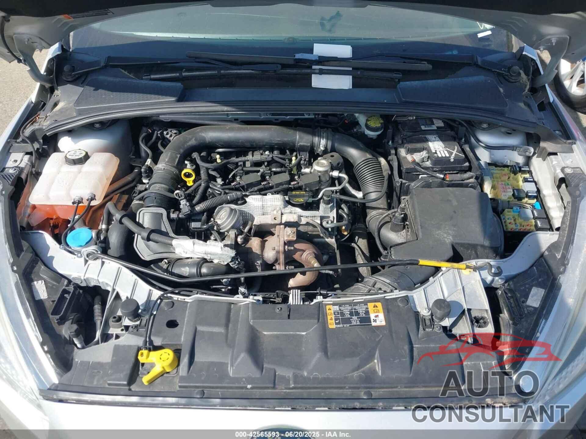 FORD FOCUS 2015 - 1FADP3FE7FL348733