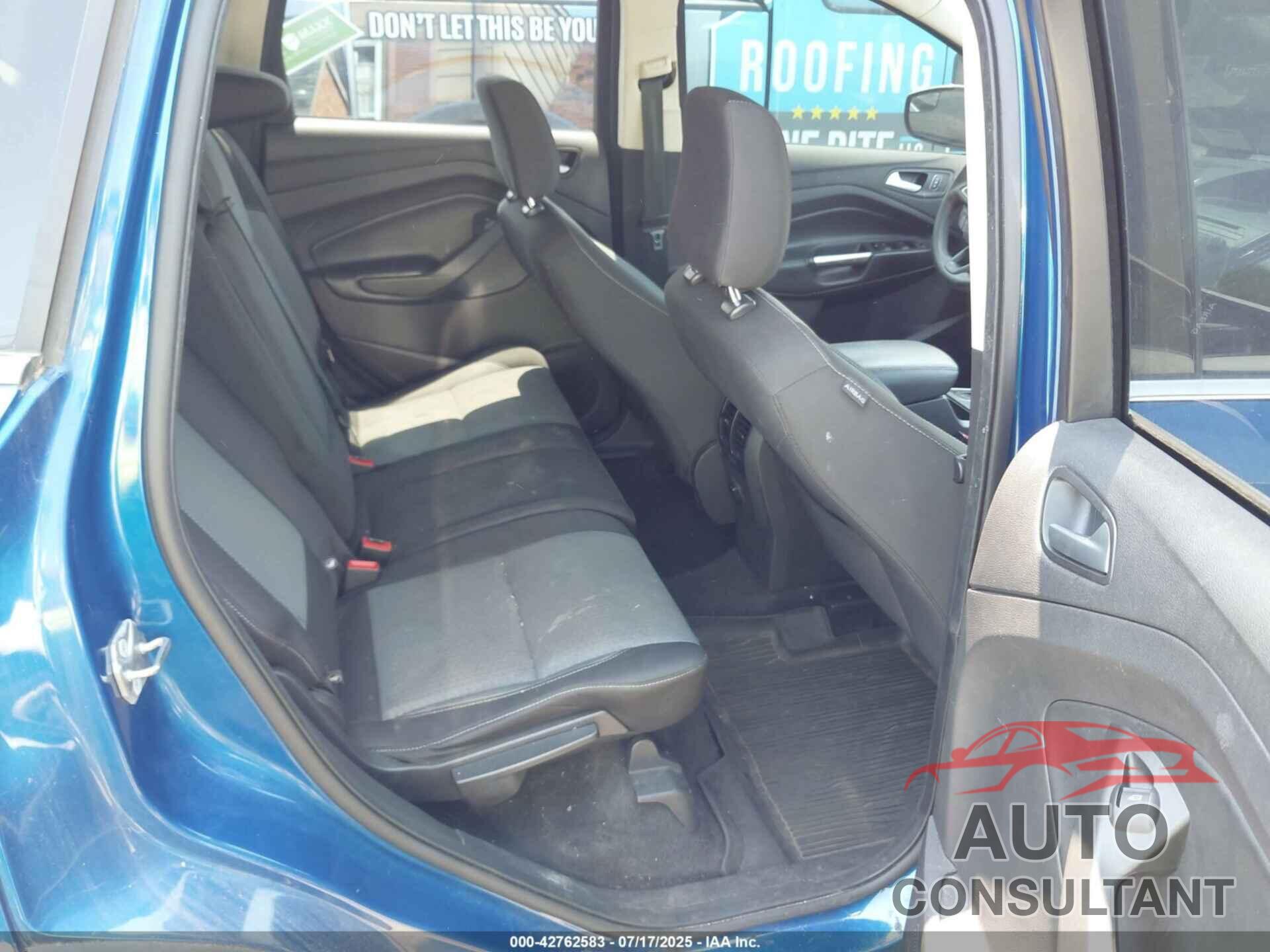 FORD ESCAPE 2018 - 1FMCU0GD7JUD35630