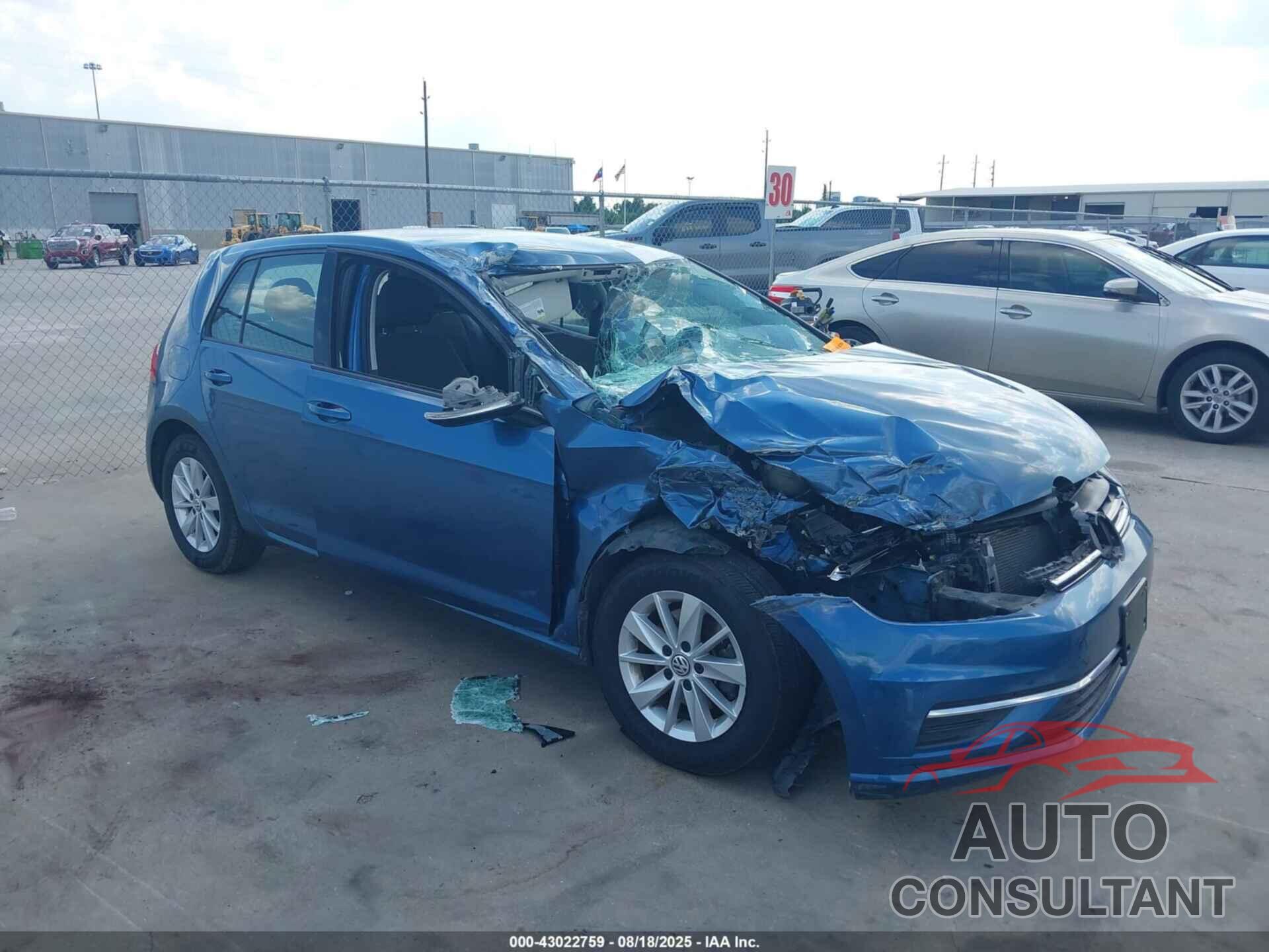 VOLKSWAGEN GOLF 2018 - 3VWG17AU3JM251824