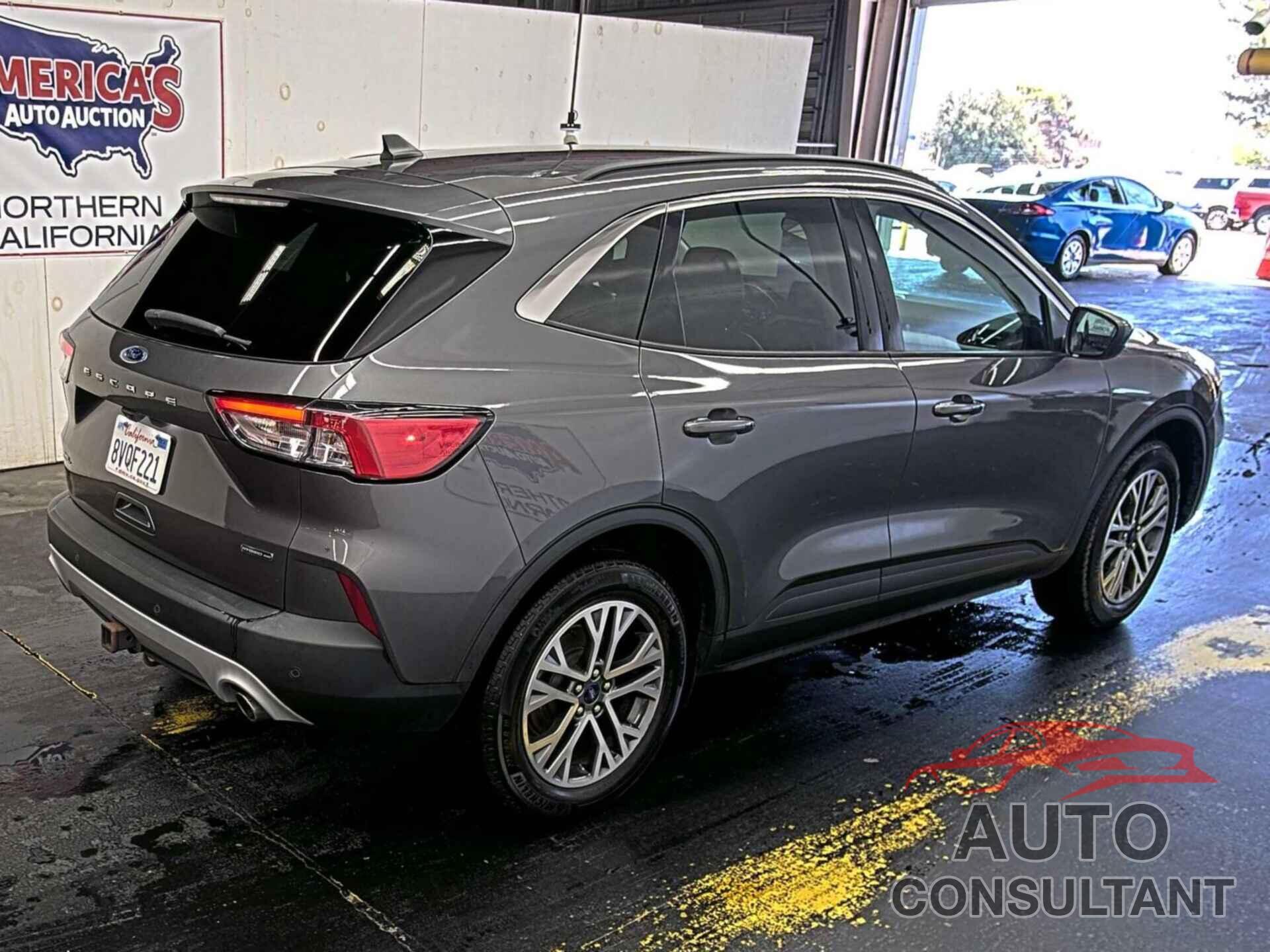 FORD ESCAPE 2021 - 1FMCU9CZ1MUA14208