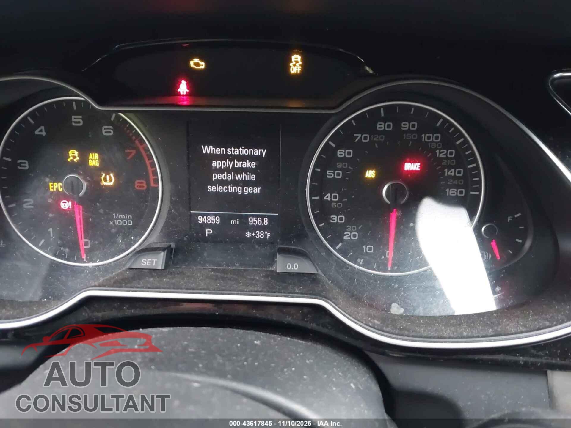 AUDI A4 2014 - WAUKFBFLXEA074660