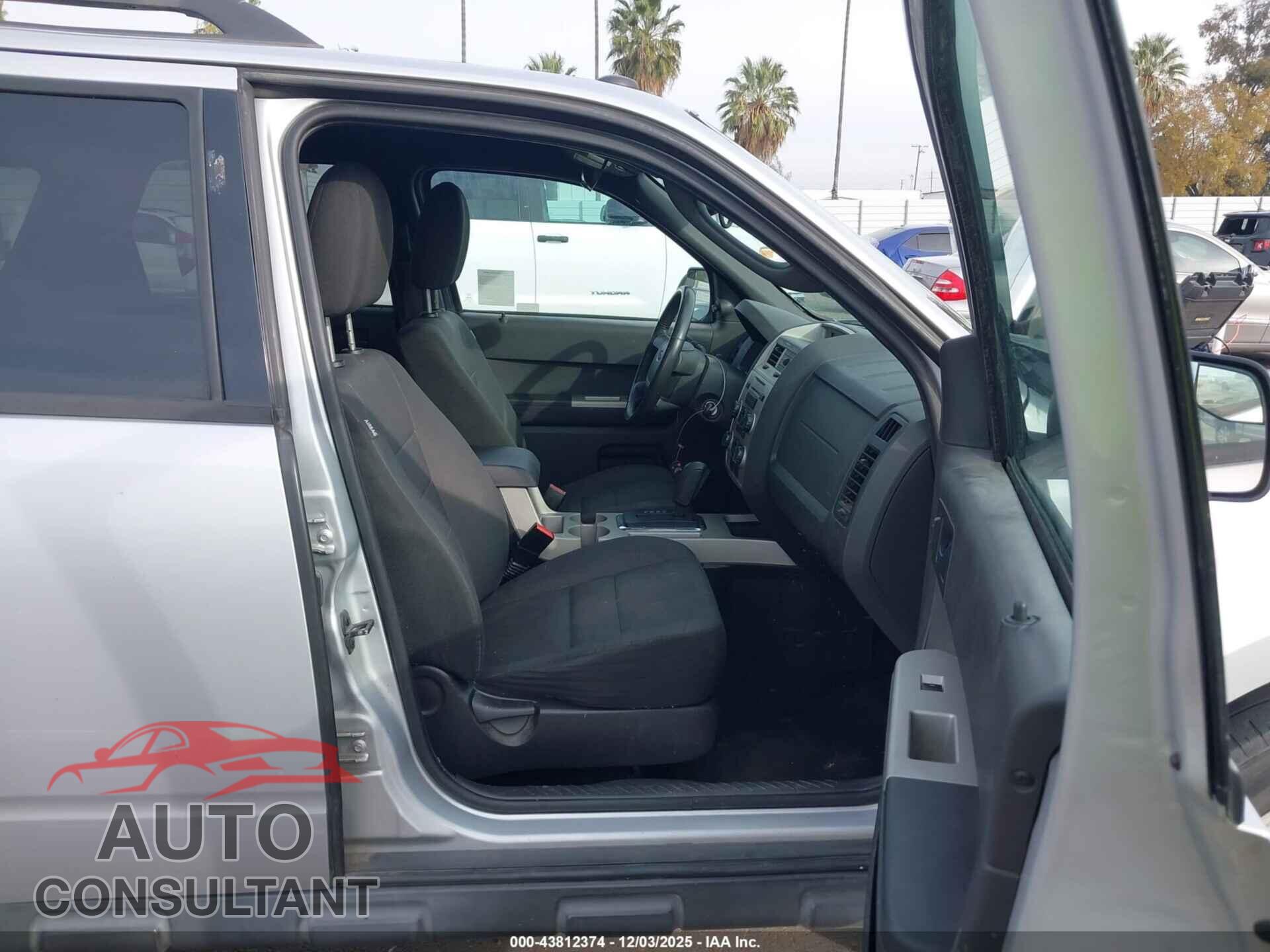 FORD ESCAPE 2012 - 1FMCU0DG8CKB06080
