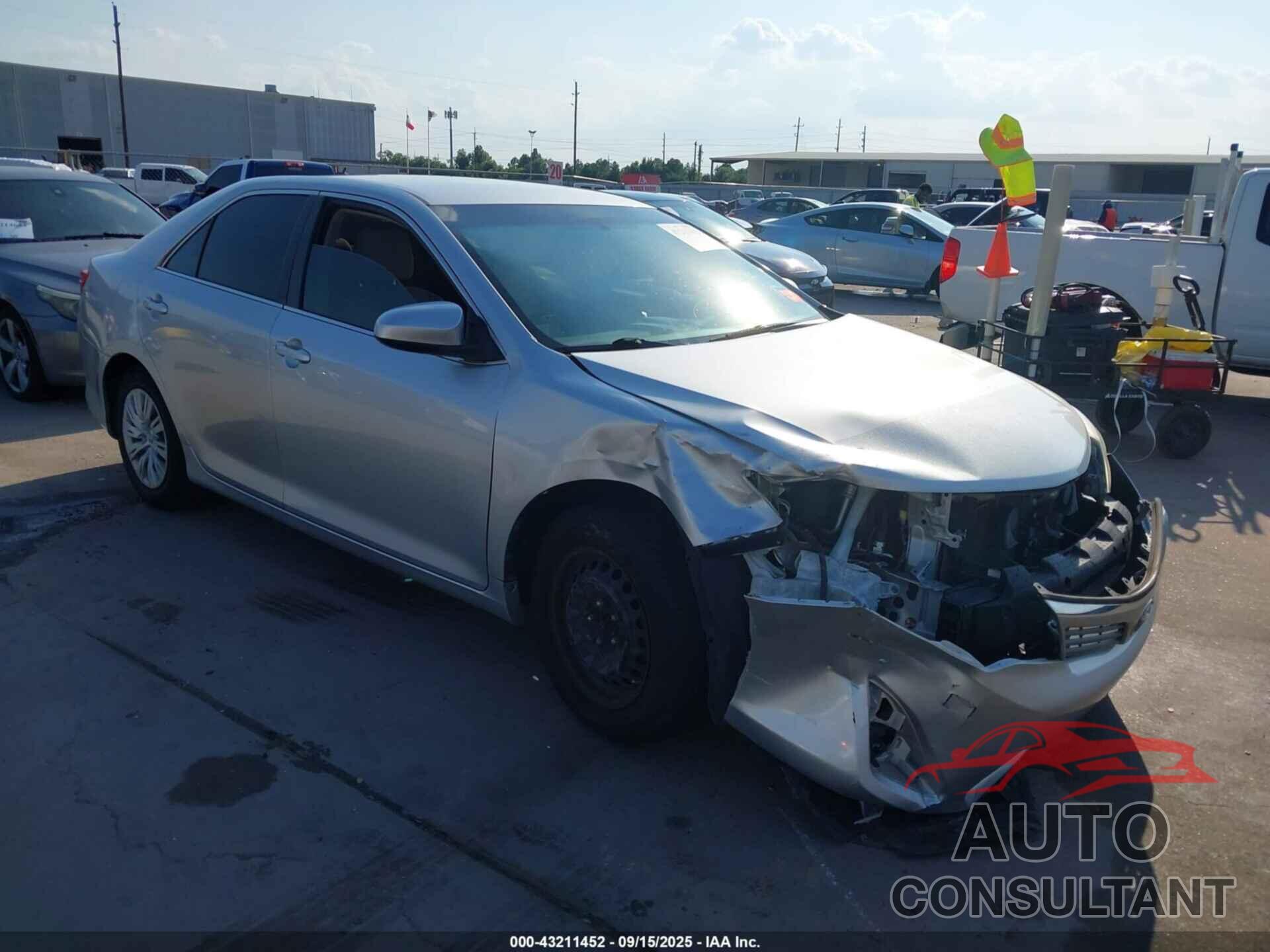 TOYOTA CAMRY 2014 - 4T4BF1FK9ER425000