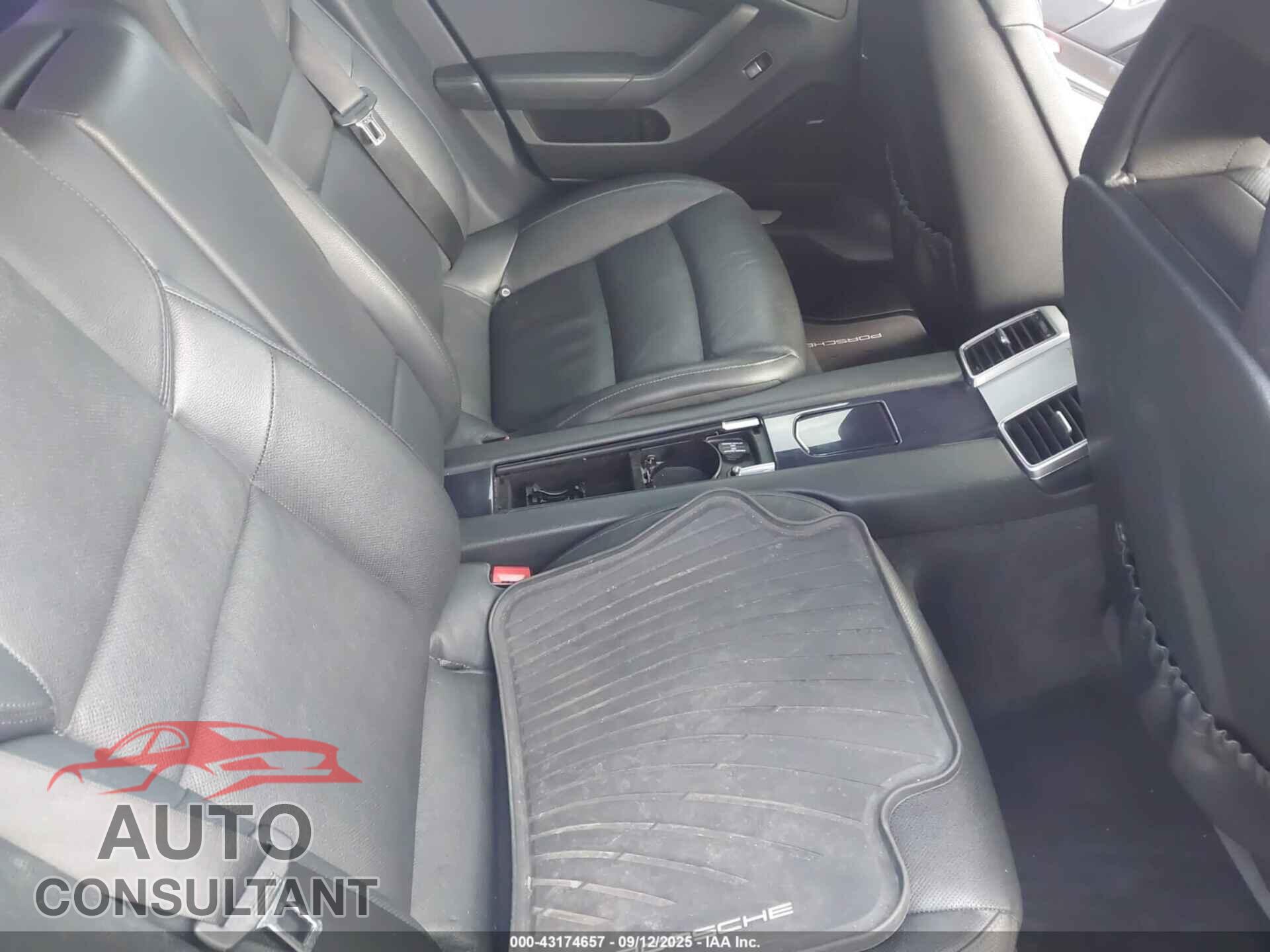 PORSCHE PANAMERA 2014 - WP0AA2A7XEL009657