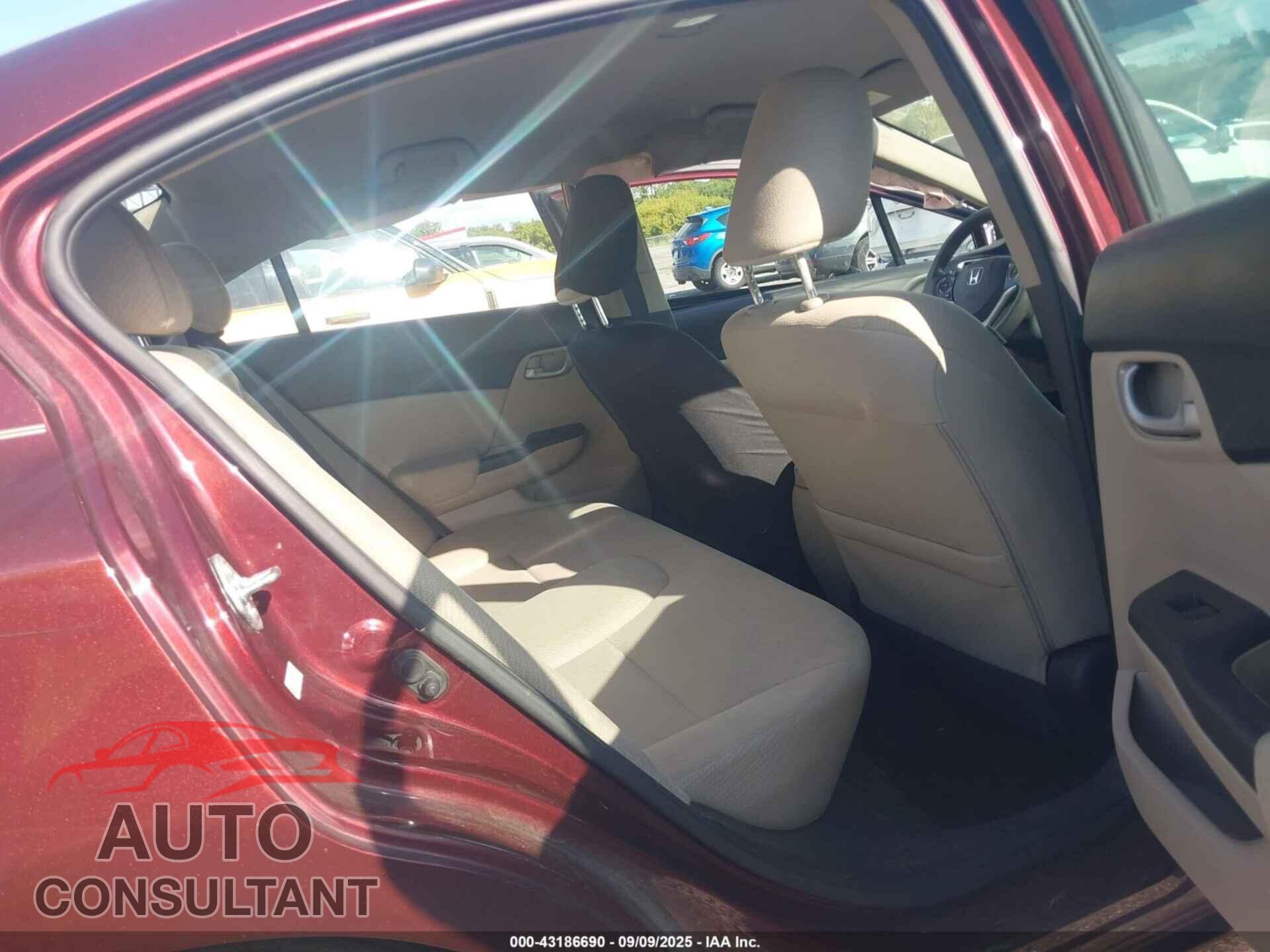 HONDA CIVIC 2013 - 19XFB2E55DE034341