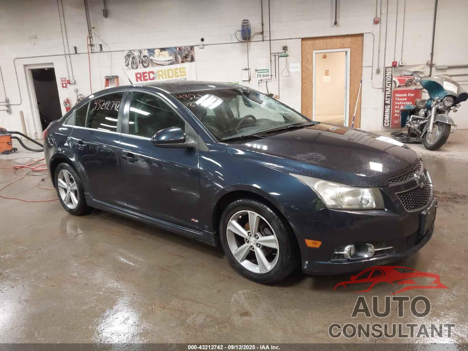 CHEVROLET CRUZE 2014 - 1G1PE5SB6E7265654