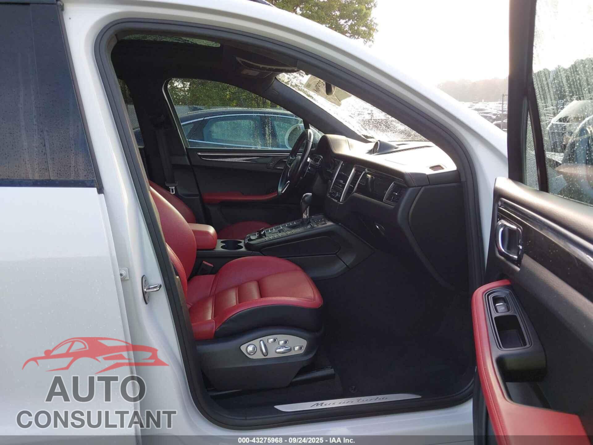 PORSCHE MACAN 2017 - WP1AF2A50HLB61143