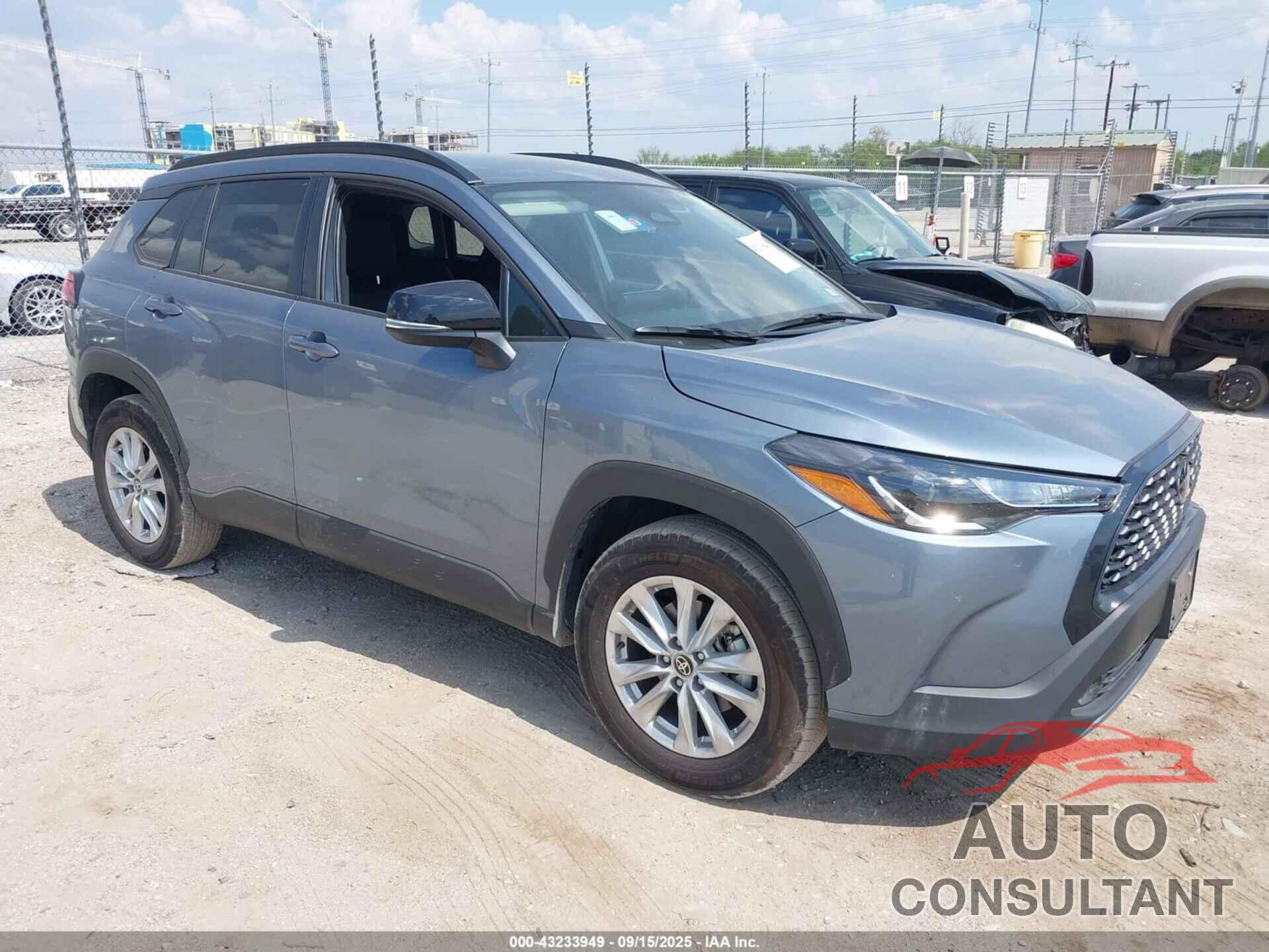 TOYOTA COROLLA CROSS 2025 - 7MUCAAAG7SV126230
