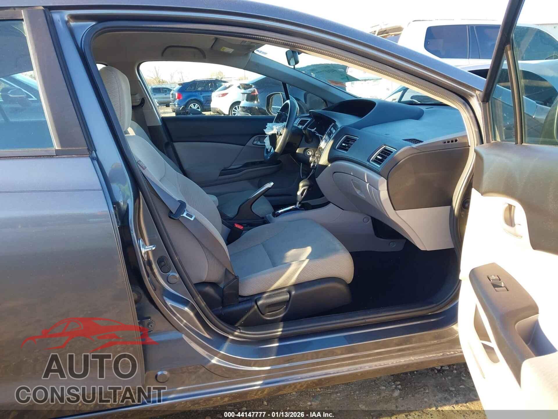 HONDA CIVIC 2013 - 19XFB2F55DE020082